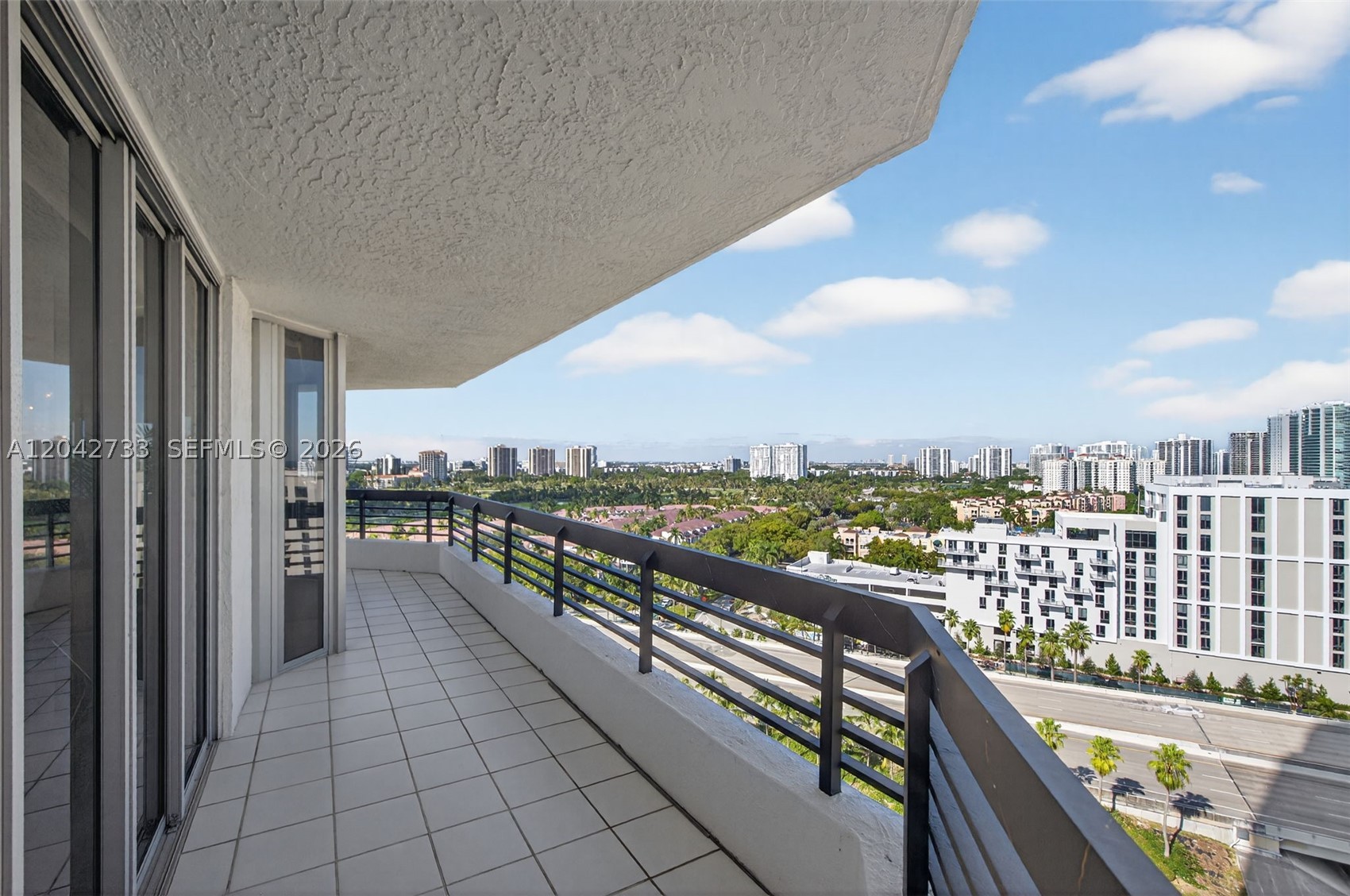3500 Mystic Pointe Dr #1804, Aventura FL 33180