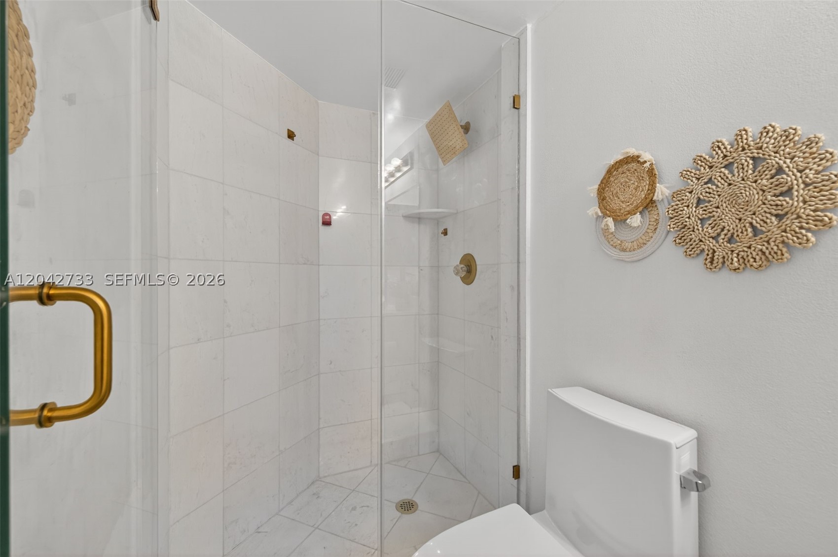 3500 Mystic Pointe Dr #1804, Aventura FL 33180