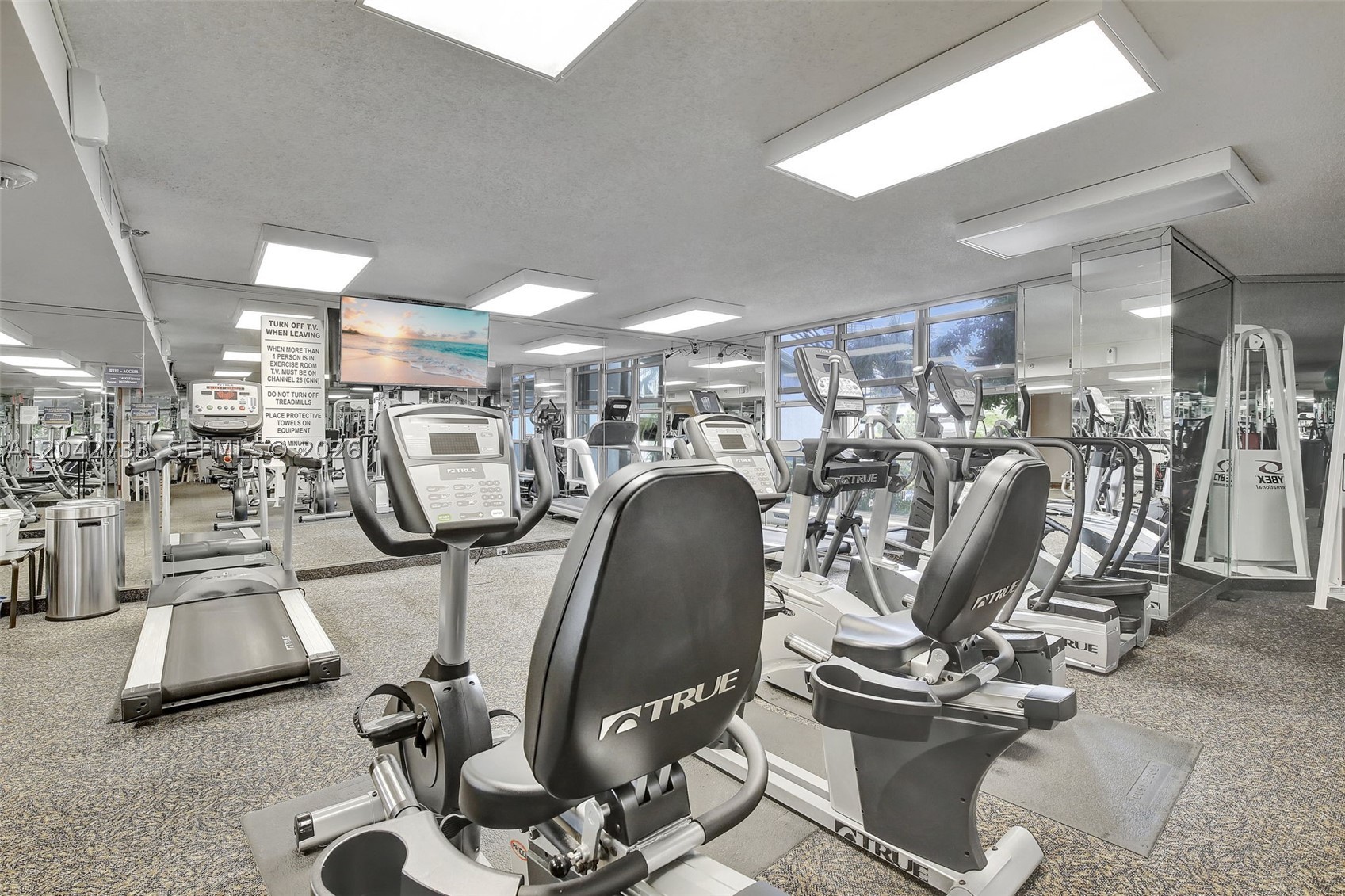 3500 Mystic Pointe Dr #1804, Aventura FL 33180