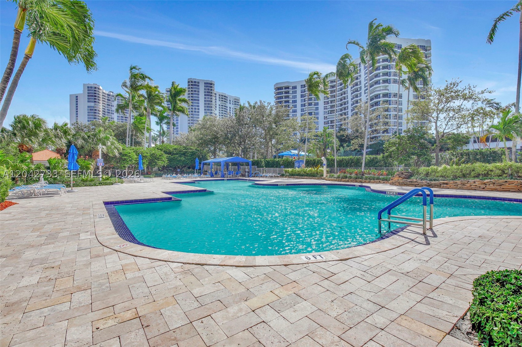 3500 Mystic Pointe Dr #1804, Aventura FL 33180