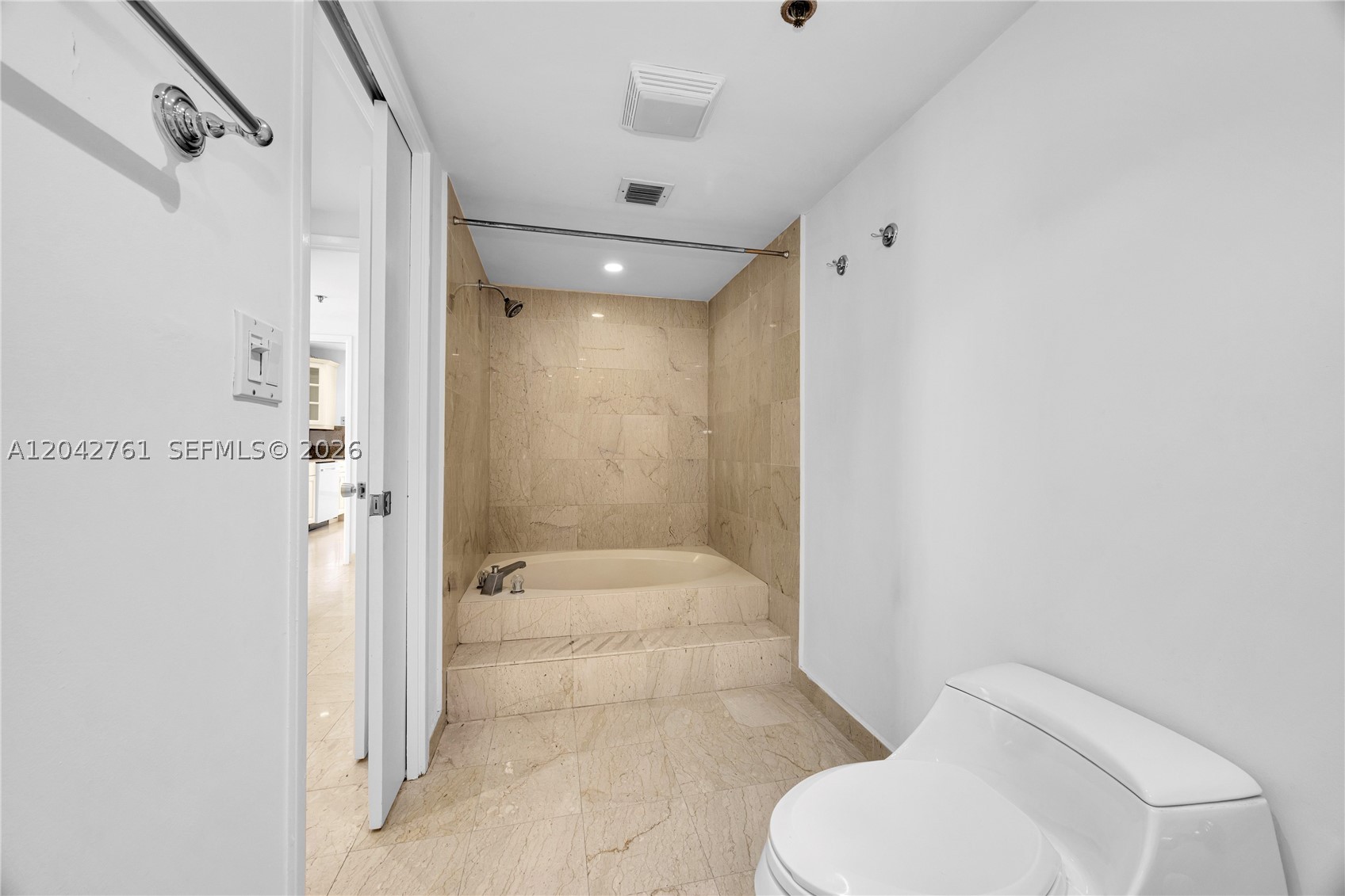 201 Crandon Blvd #643, Key Biscayne FL 33149