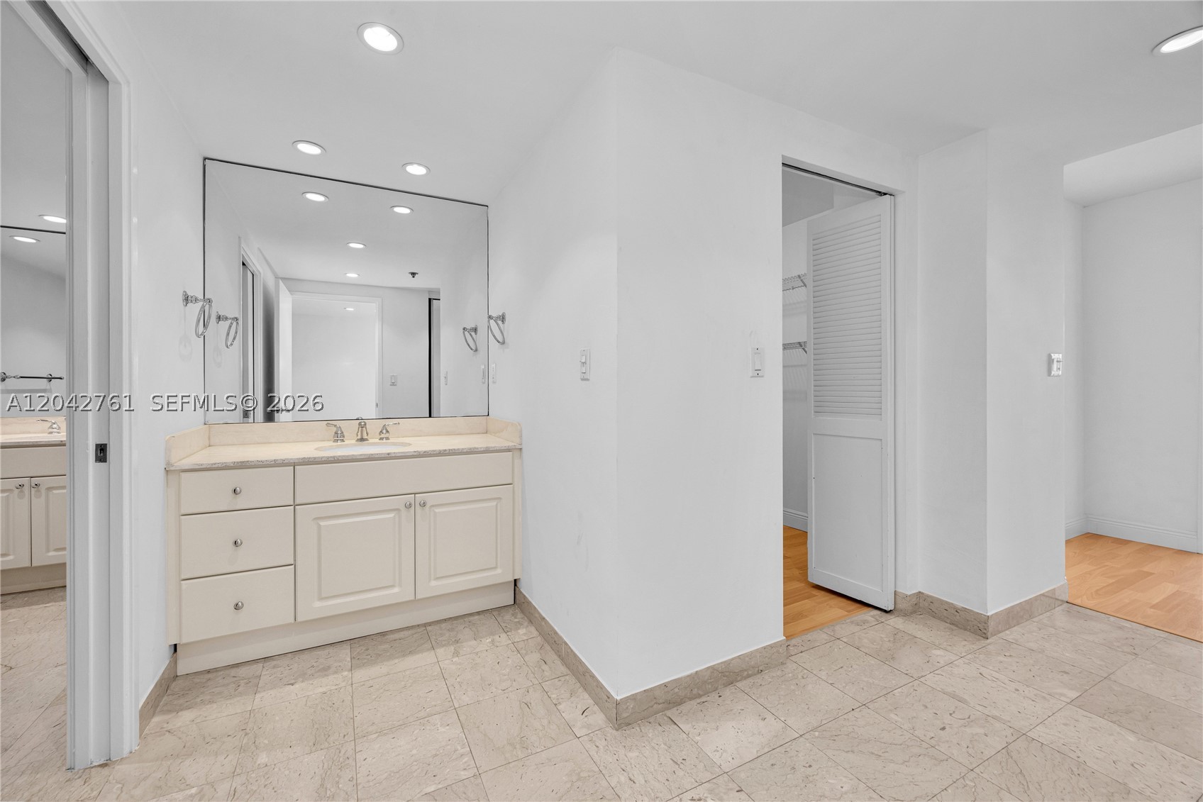 201 Crandon Blvd #643, Key Biscayne FL 33149