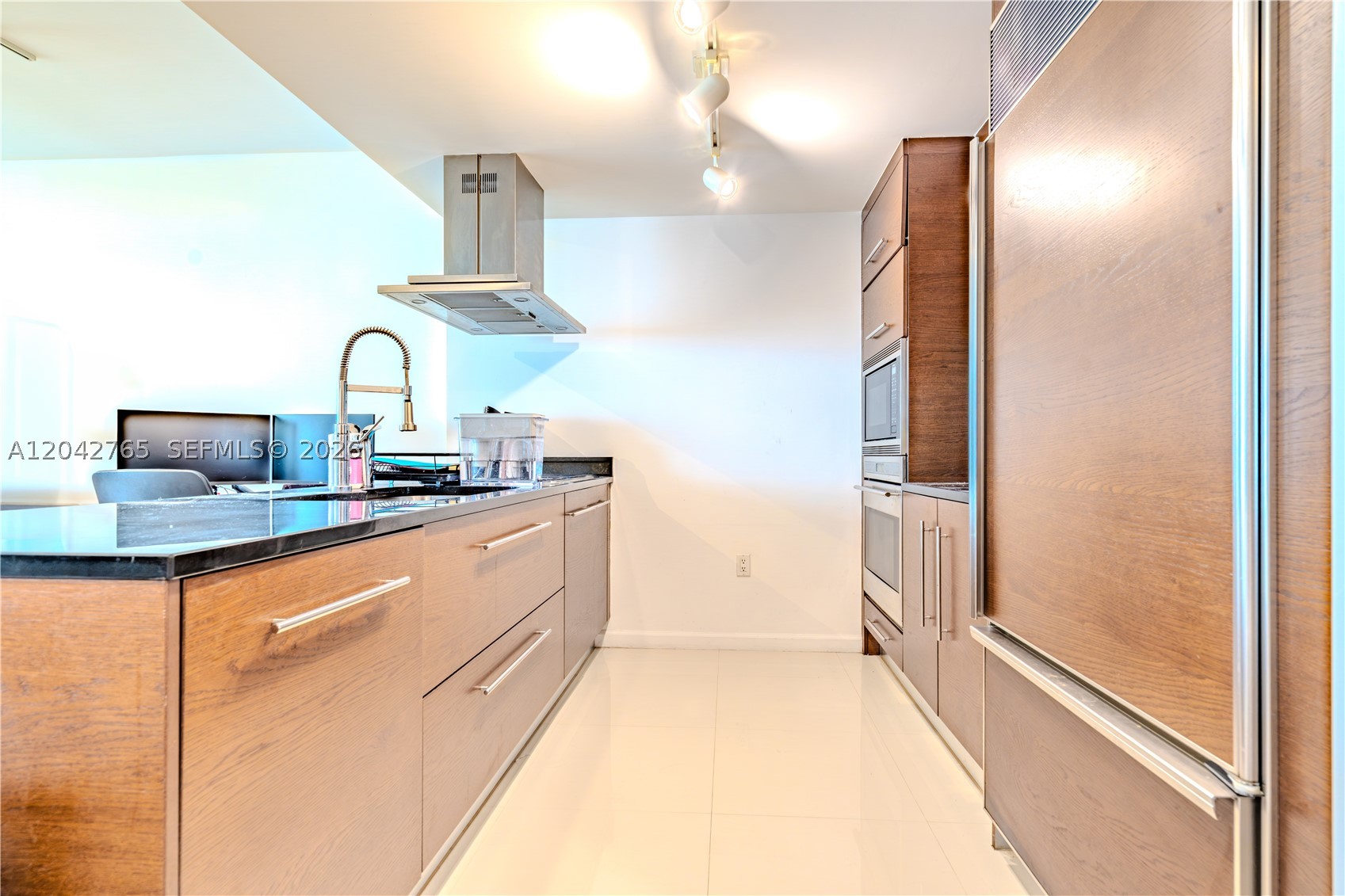 495 Brickell Ave #4609, Miami FL 33131