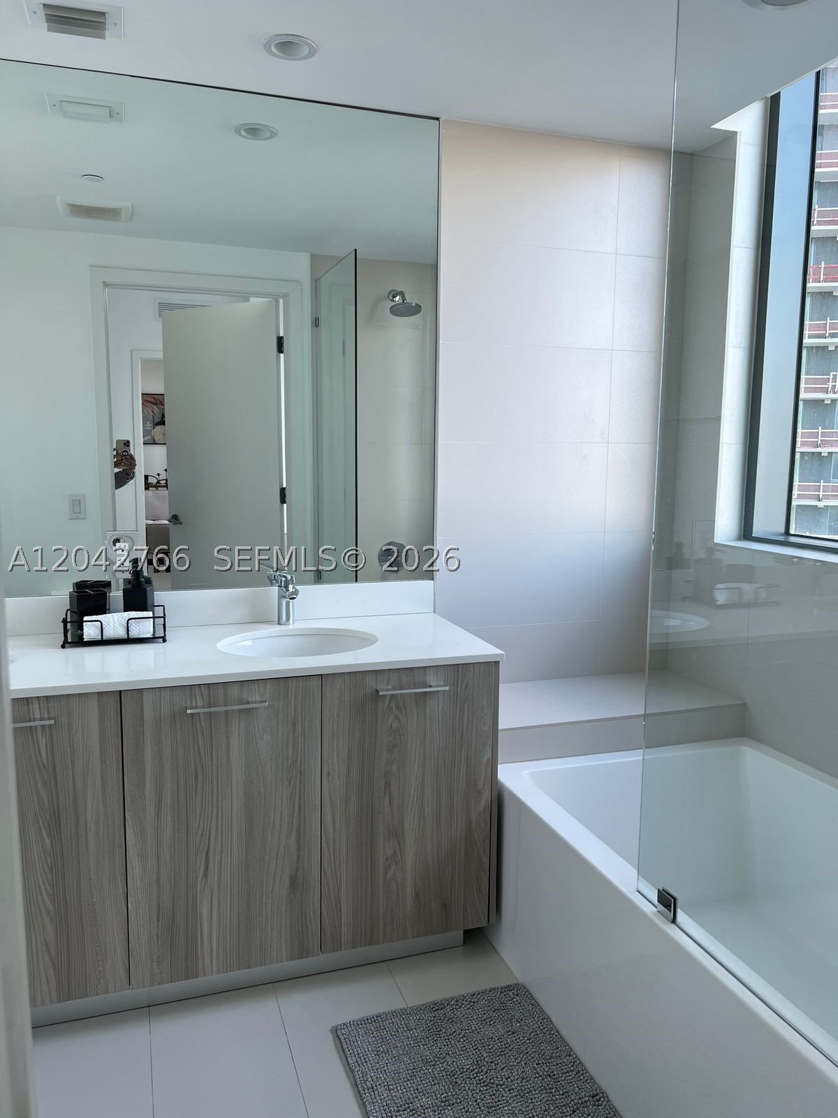 501 NE 31st St #1409, Miami FL 33137