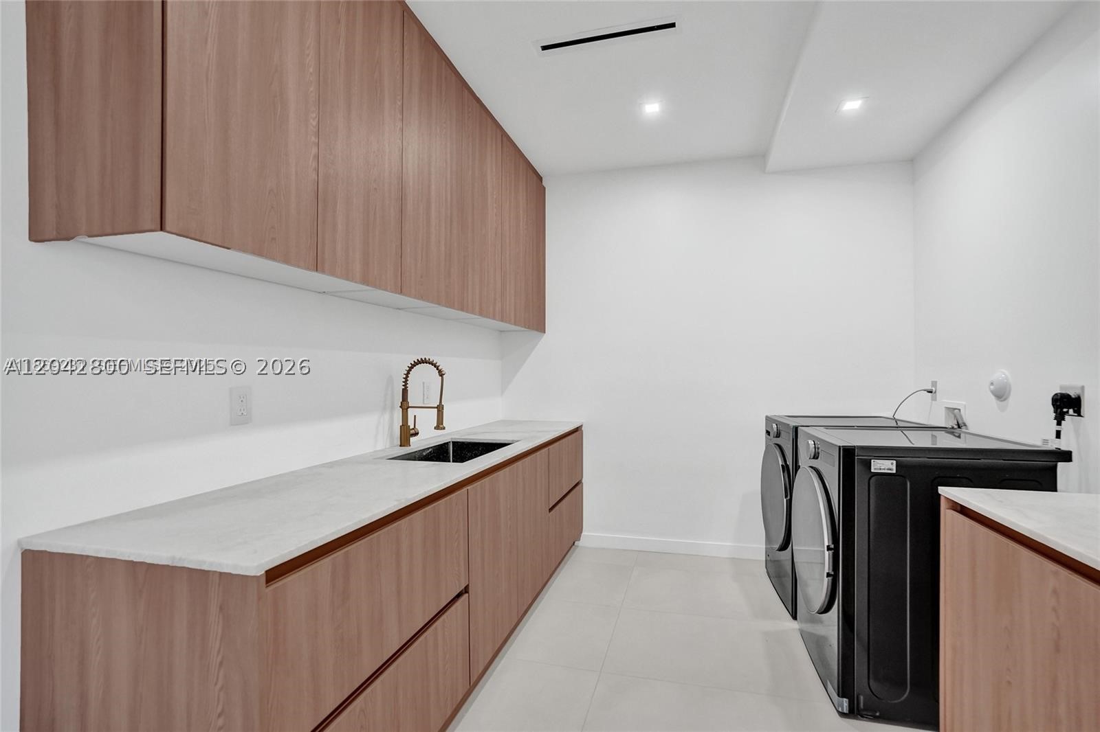 1825 NE 26th Ave #1, Fort Lauderdale FL 33305