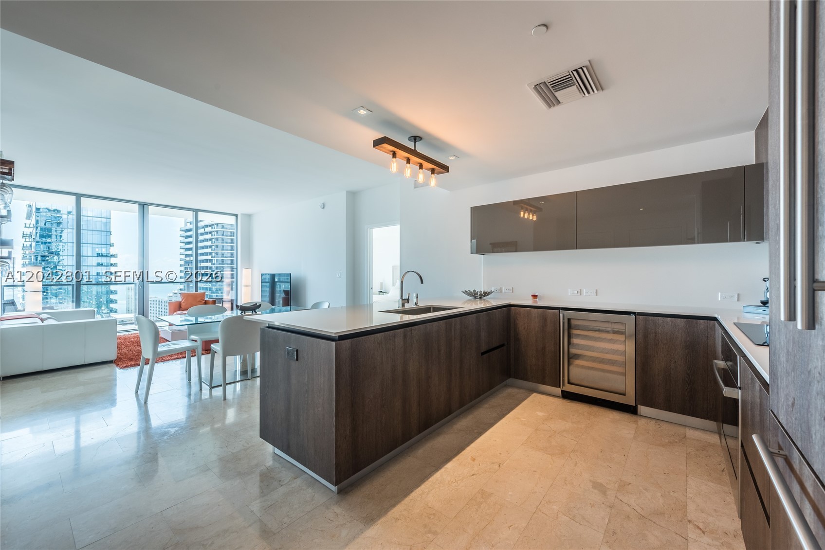 88 SW 7 Street #3403, Miami FL 33130