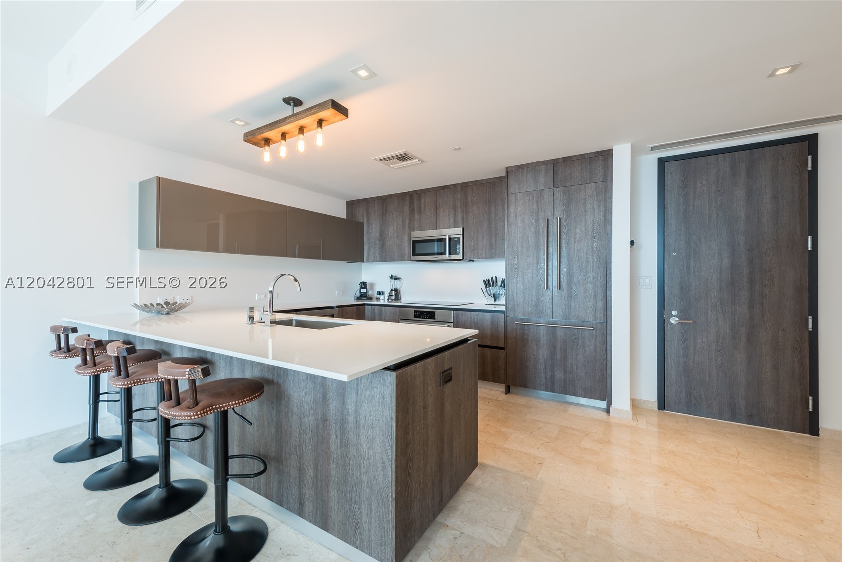 88 SW 7 Street #3403, Miami FL 33130
