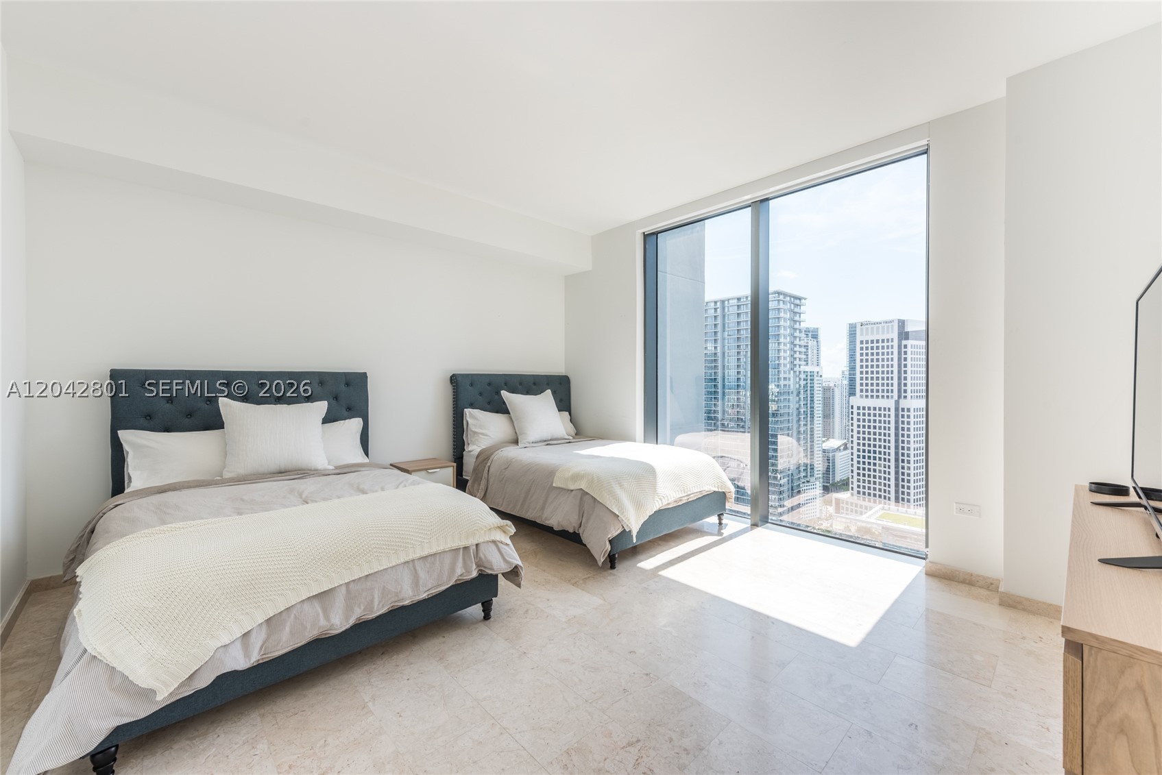 88 SW 7 Street #3403, Miami FL 33130