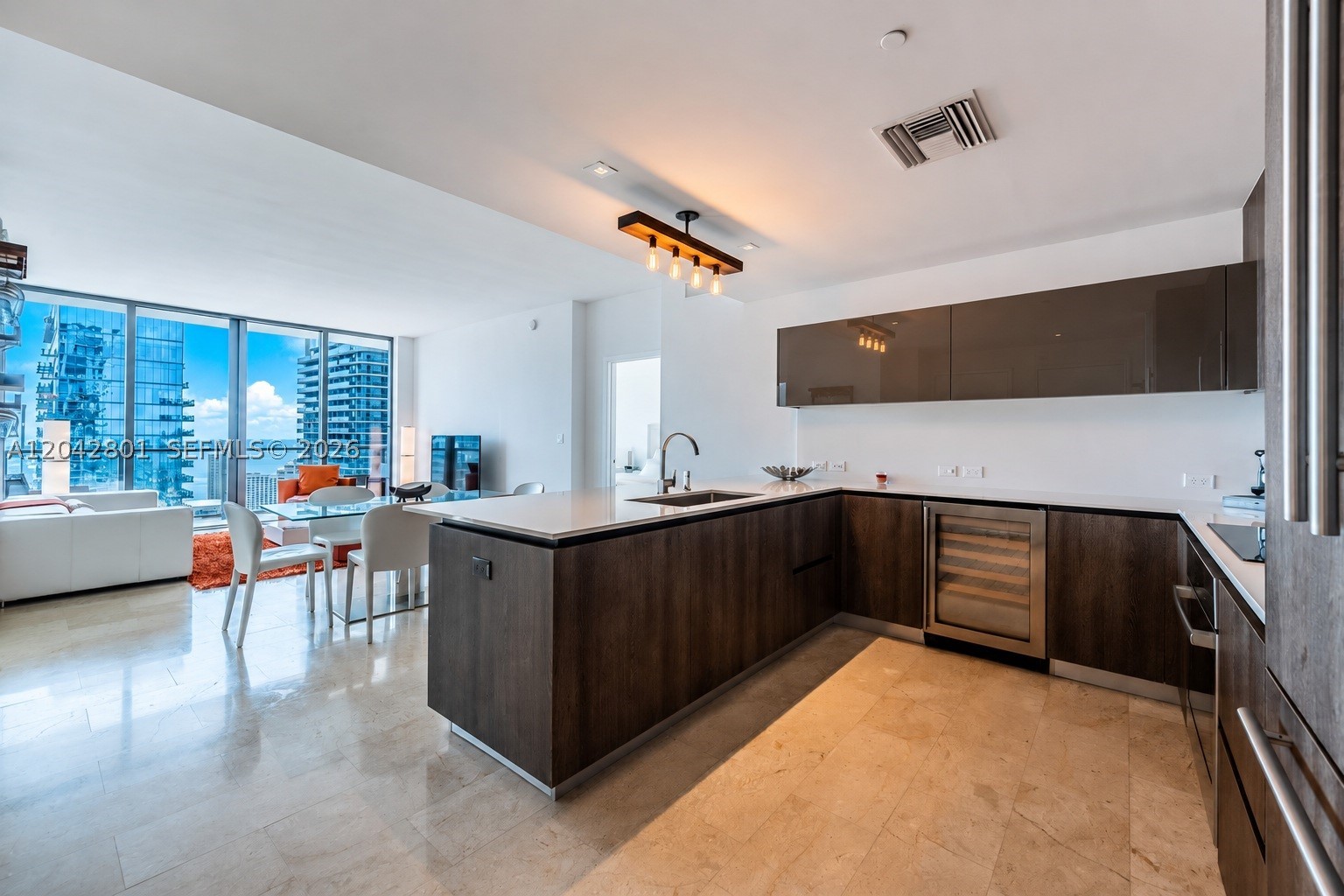 88 SW 7 Street #3403, Miami FL 33130
