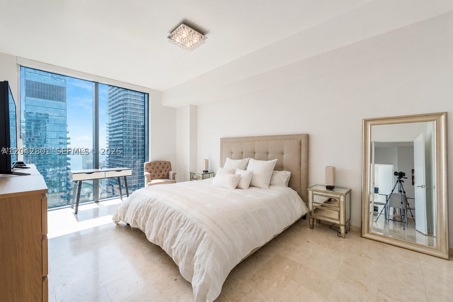 88 SW 7 Street #3403, Miami FL 33130