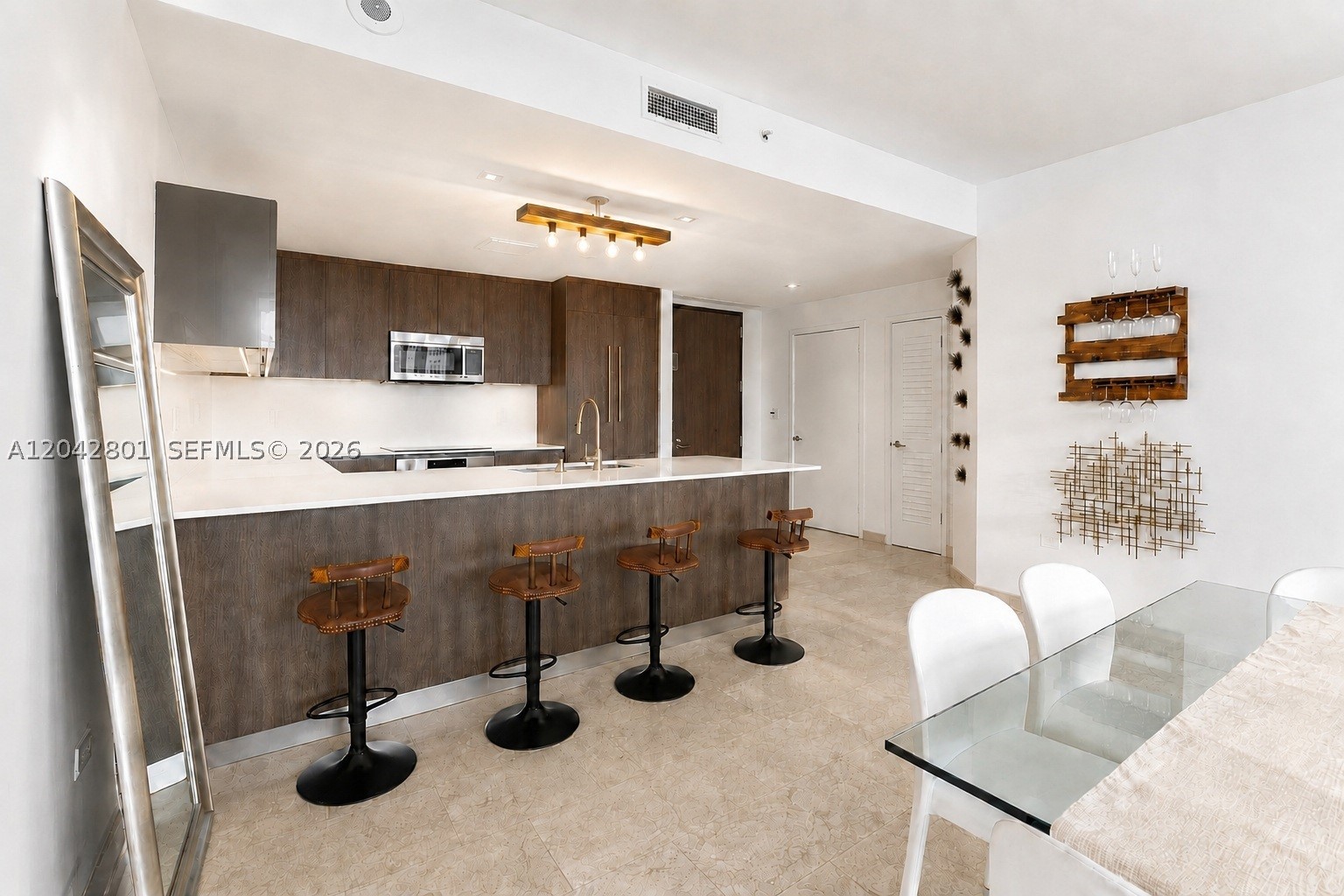 88 SW 7 Street #3403, Miami FL 33130