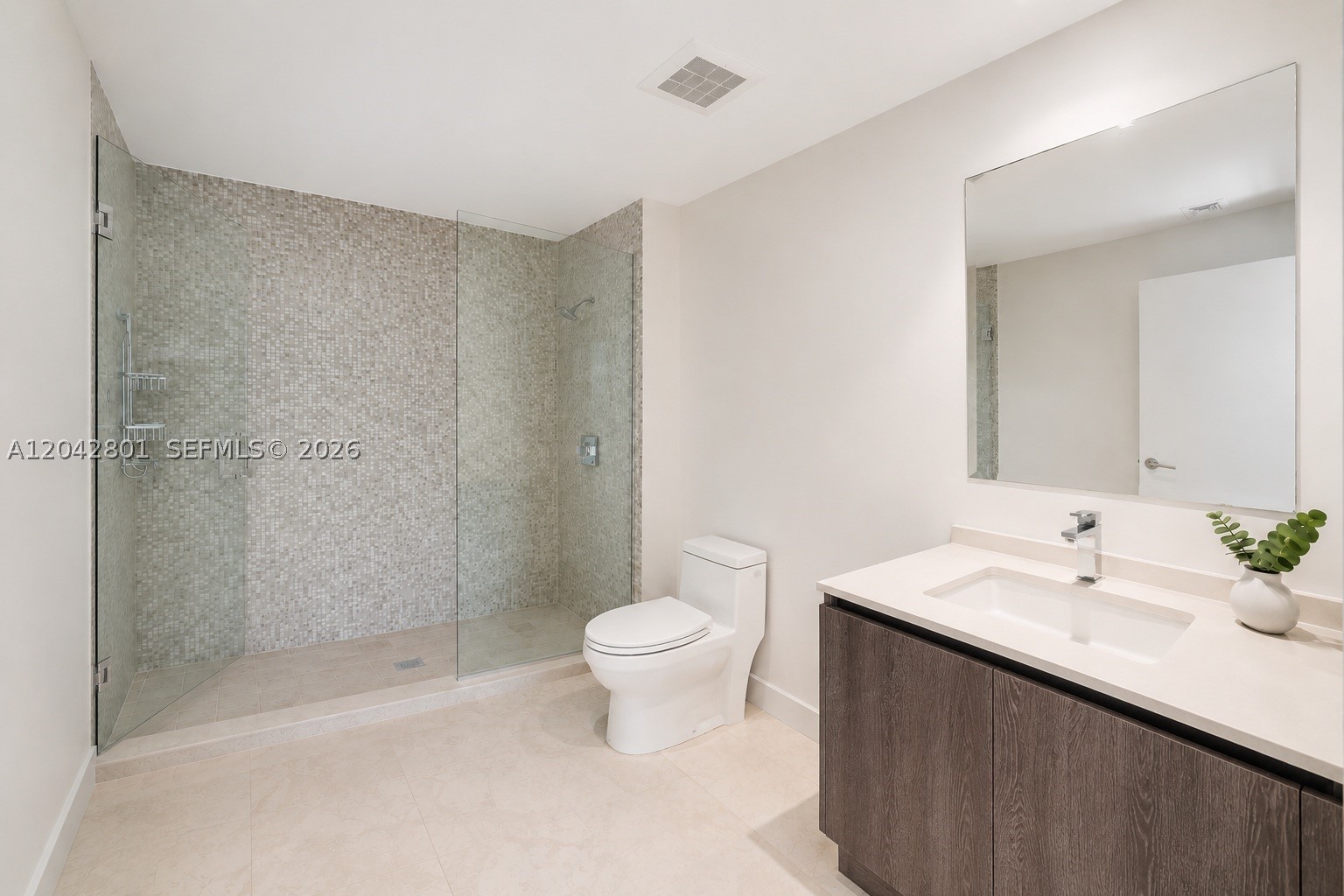 88 SW 7 Street #3403, Miami FL 33130