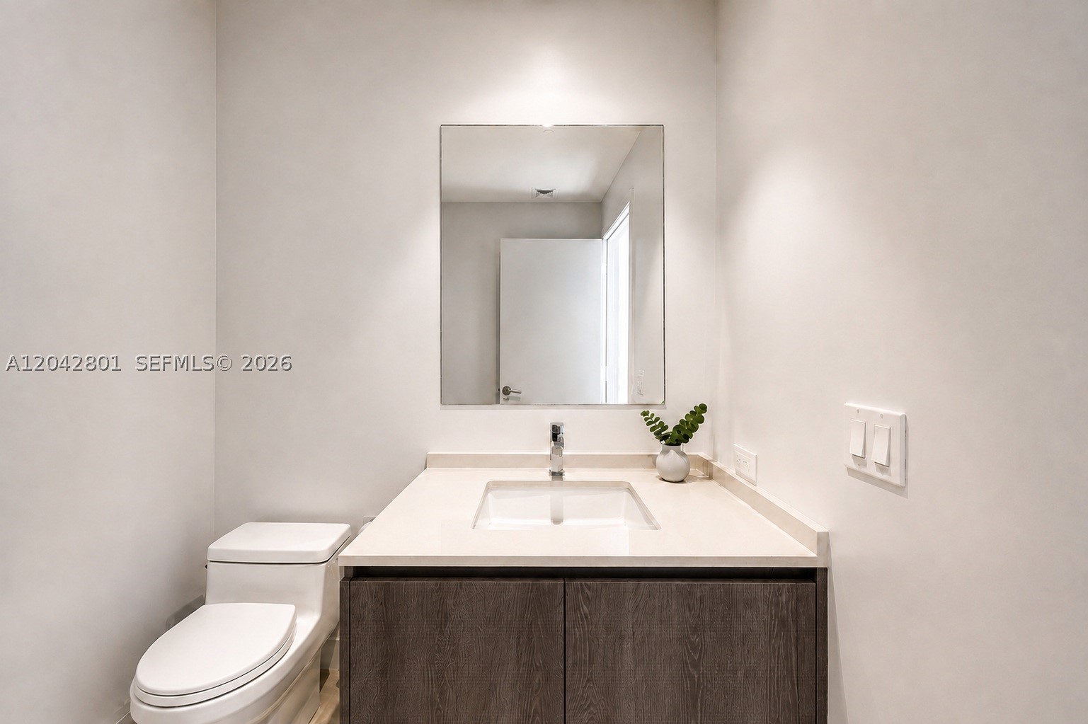88 SW 7 Street #3403, Miami FL 33130