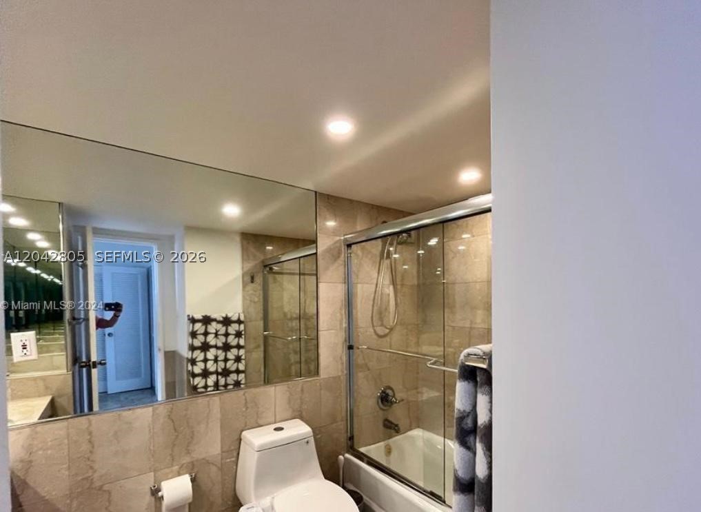 5161 E Collins Ave #1612, Miami Beach FL 33140