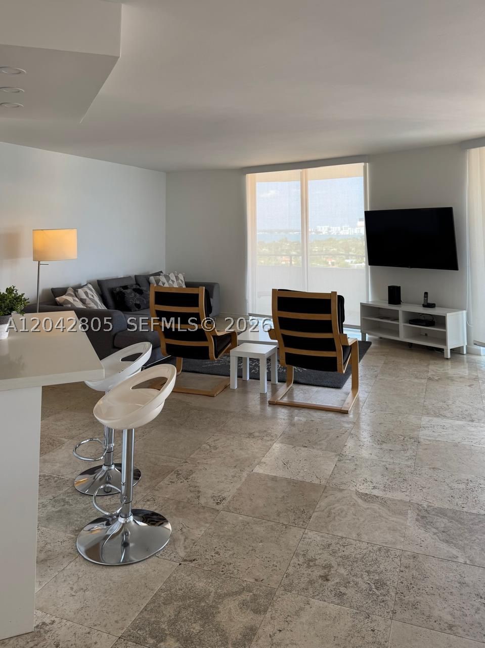 5161 E Collins Ave #1612, Miami Beach FL 33140