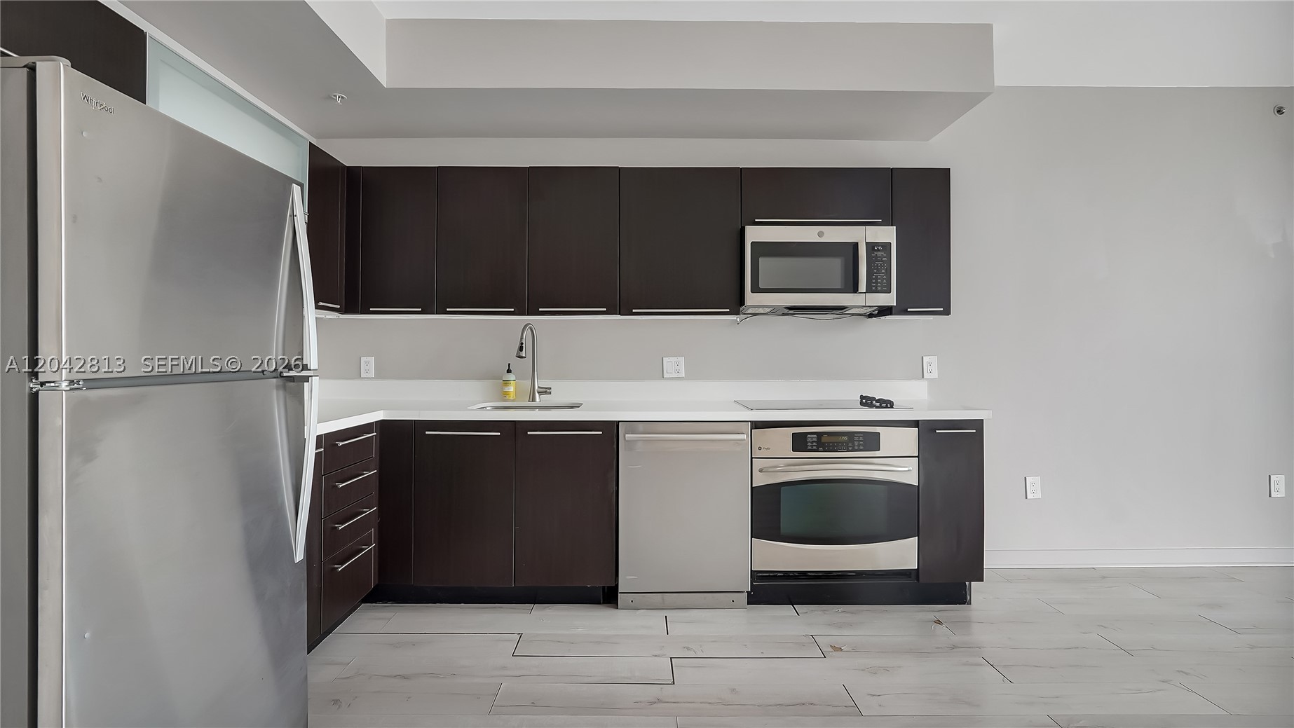 90 SW 3rd St #3003, Miami FL 33130