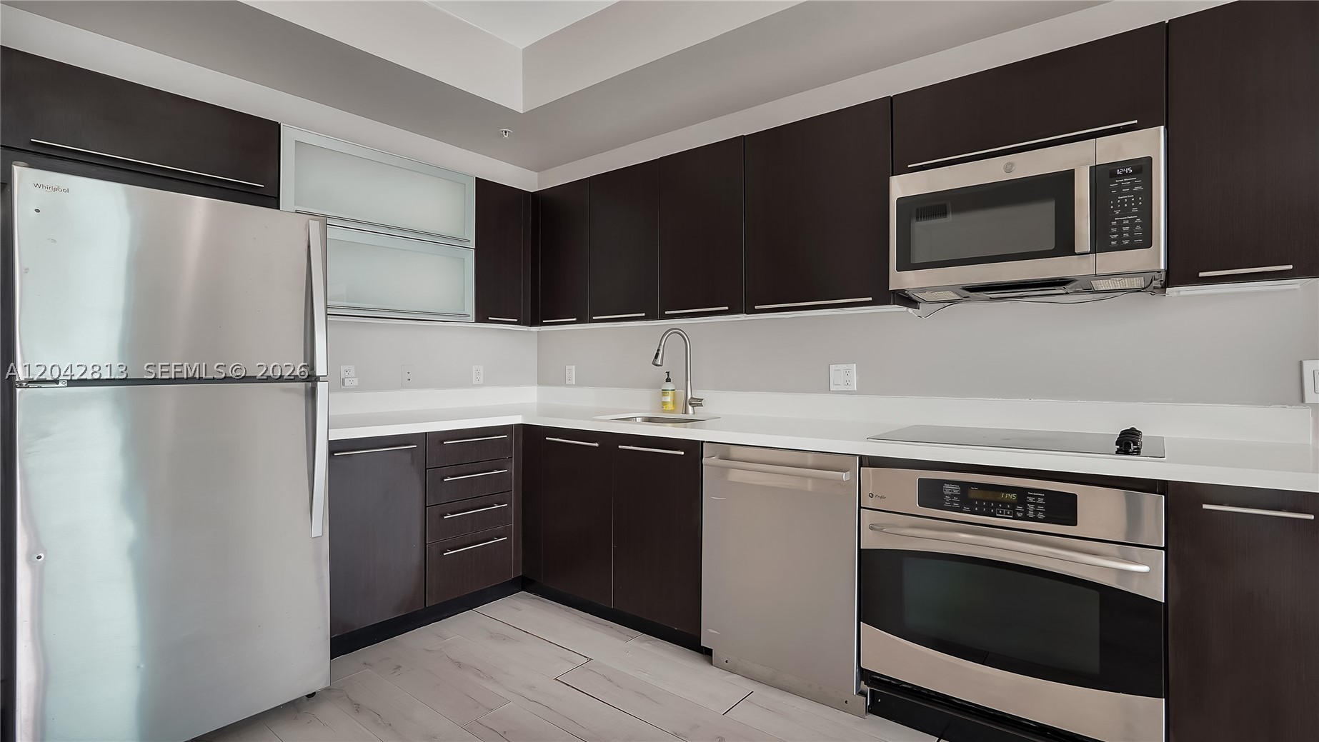 90 SW 3rd St #3003, Miami FL 33130