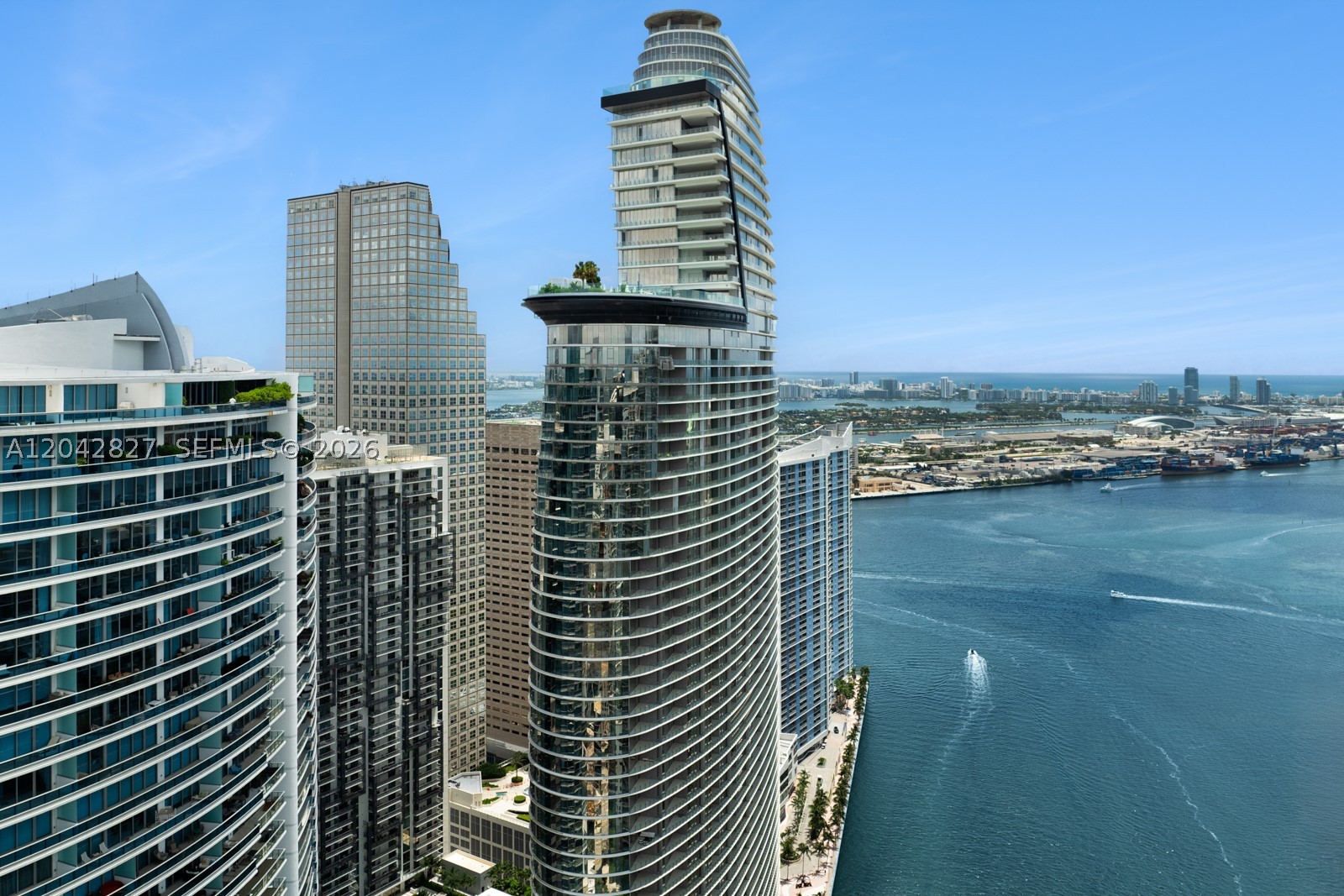 300 Biscayne Boulevard Way #2701, Miami FL 33131
