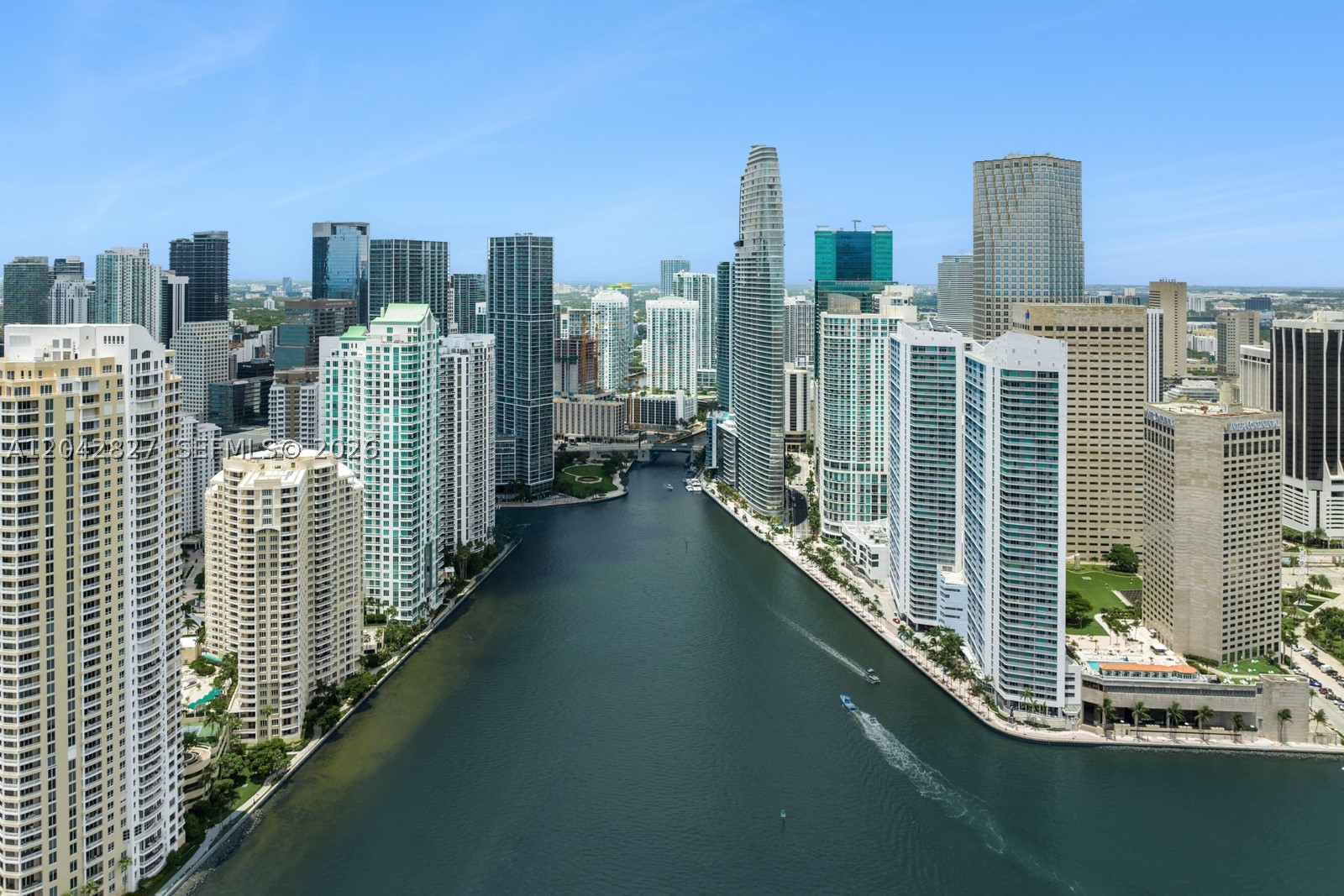 300 Biscayne Boulevard Way #2701, Miami FL 33131
