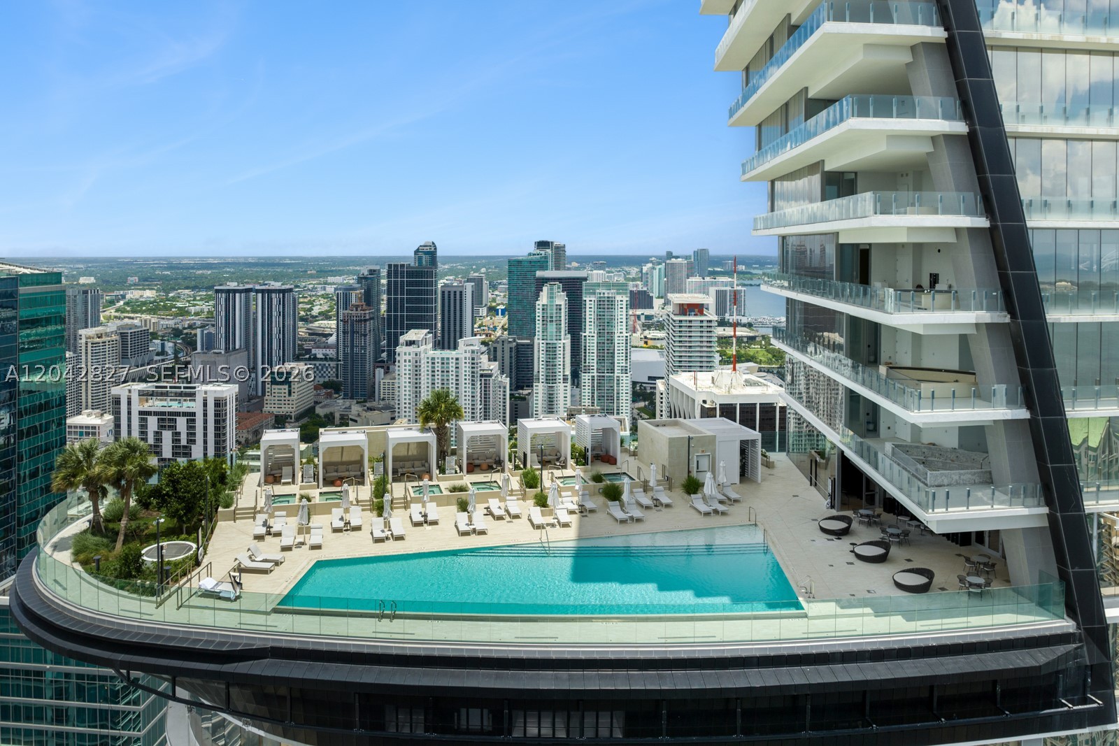 300 Biscayne Boulevard Way #2701, Miami FL 33131