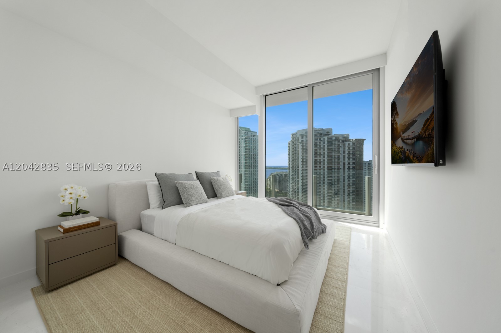 300 Biscayne Boulevard Way #2701, Miami FL 33131