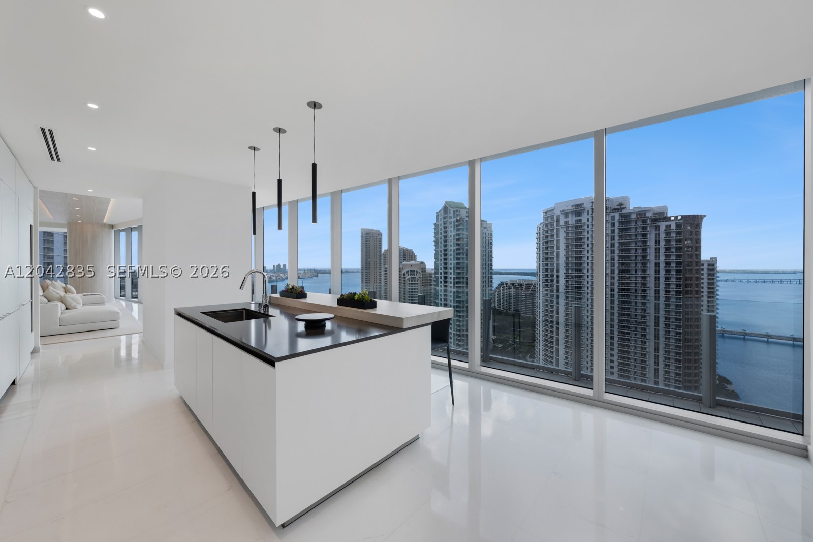 300 Biscayne Boulevard Way #2701, Miami FL 33131
