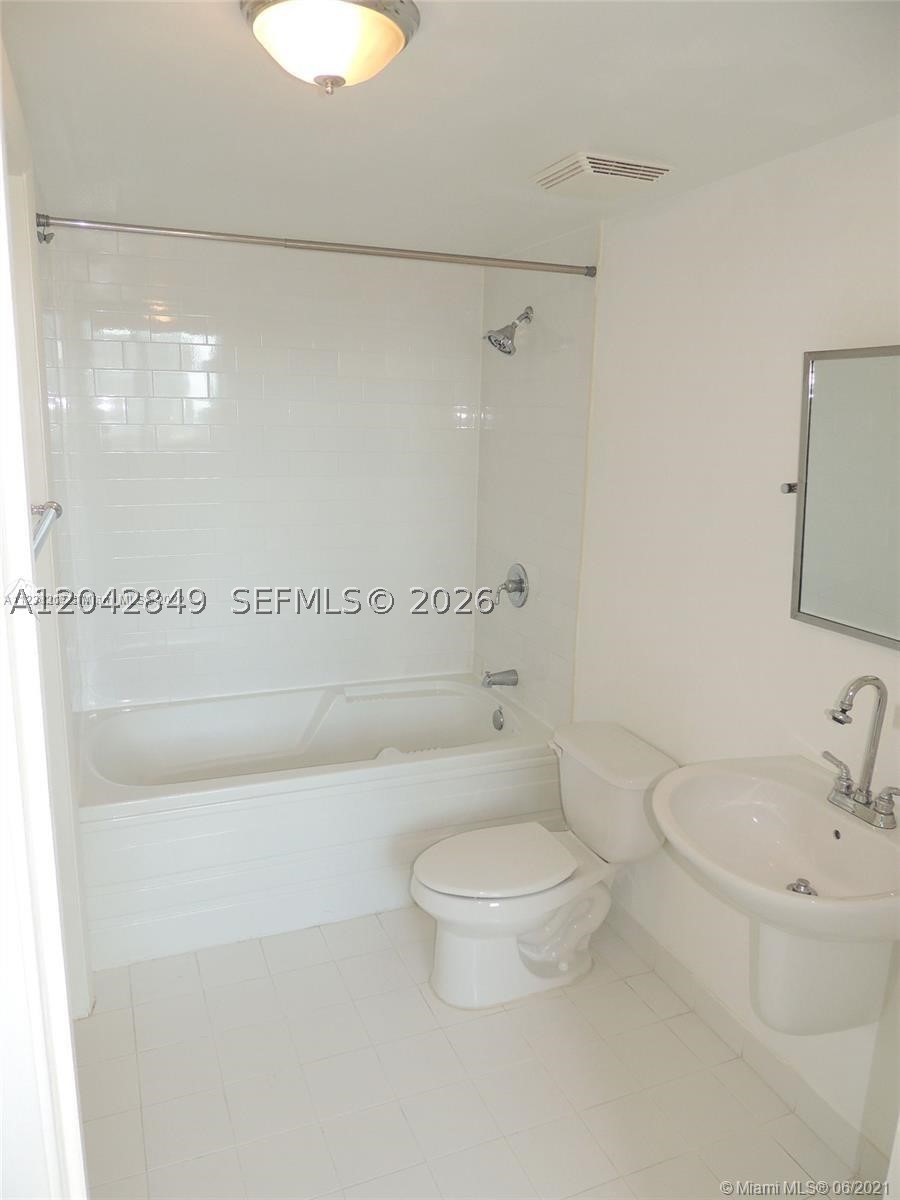 690 SW 1st Ct #1825, Miami FL 33130