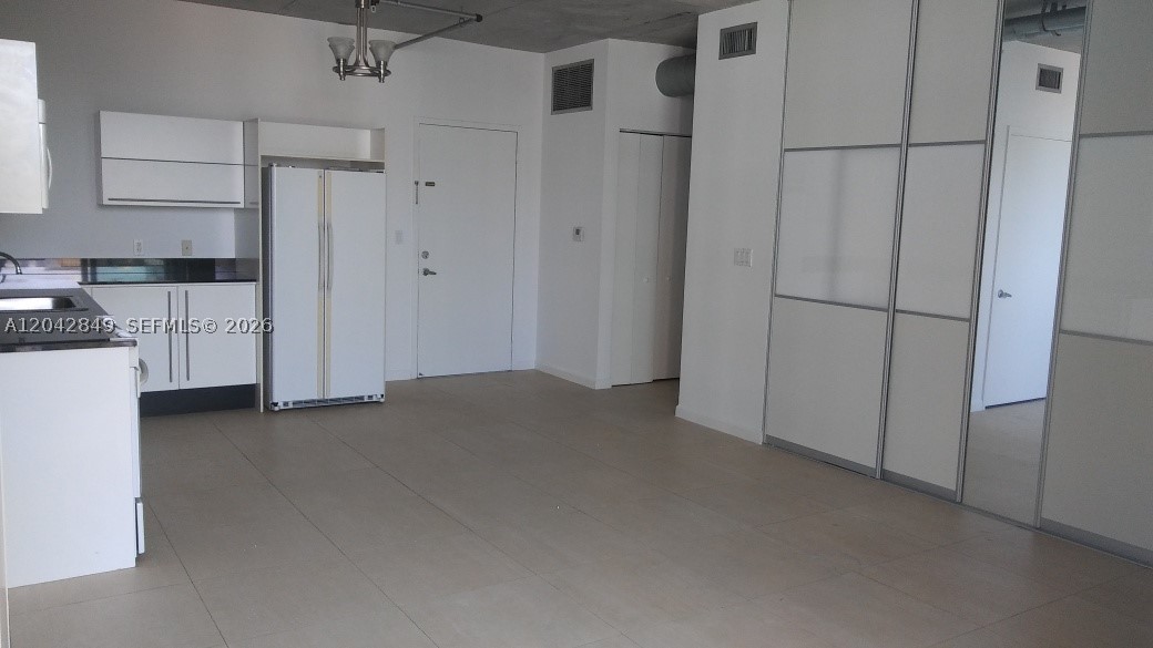 690 SW 1st Ct #1825, Miami FL 33130