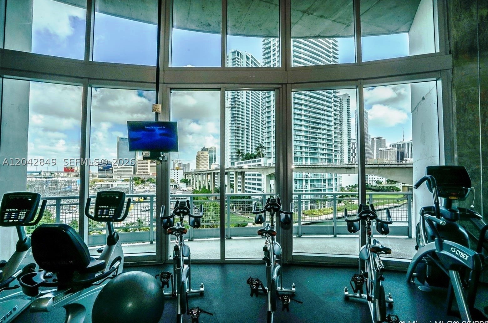 690 SW 1st Ct #1825, Miami FL 33130