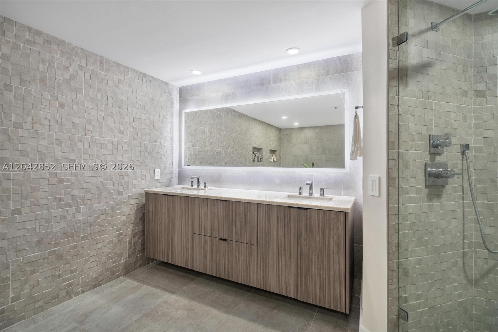 1581 Brickell Ave #1805, Miami FL 33129