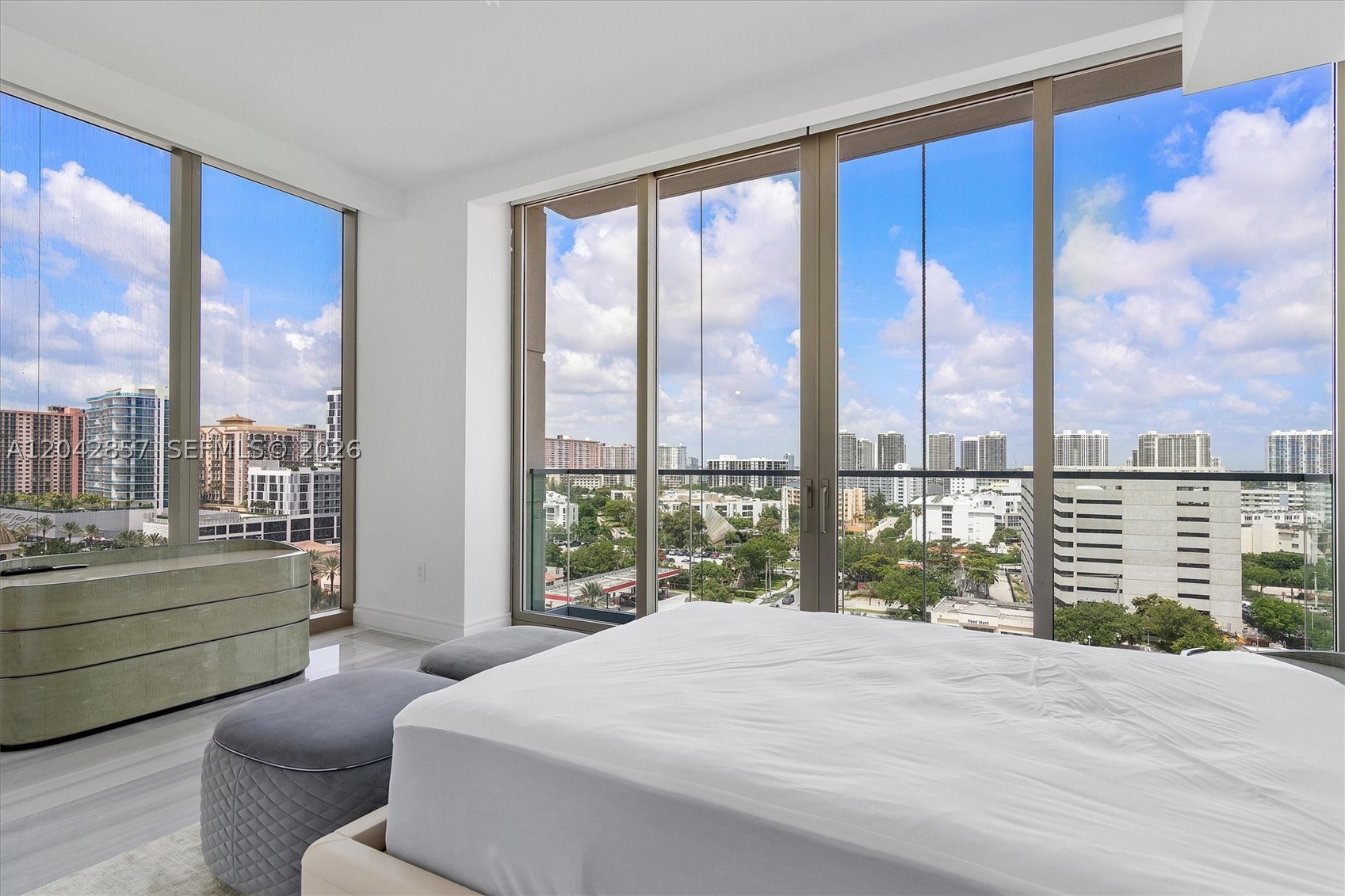 17901 Collins Avenue #902, Sunny Isles Beach FL 33160