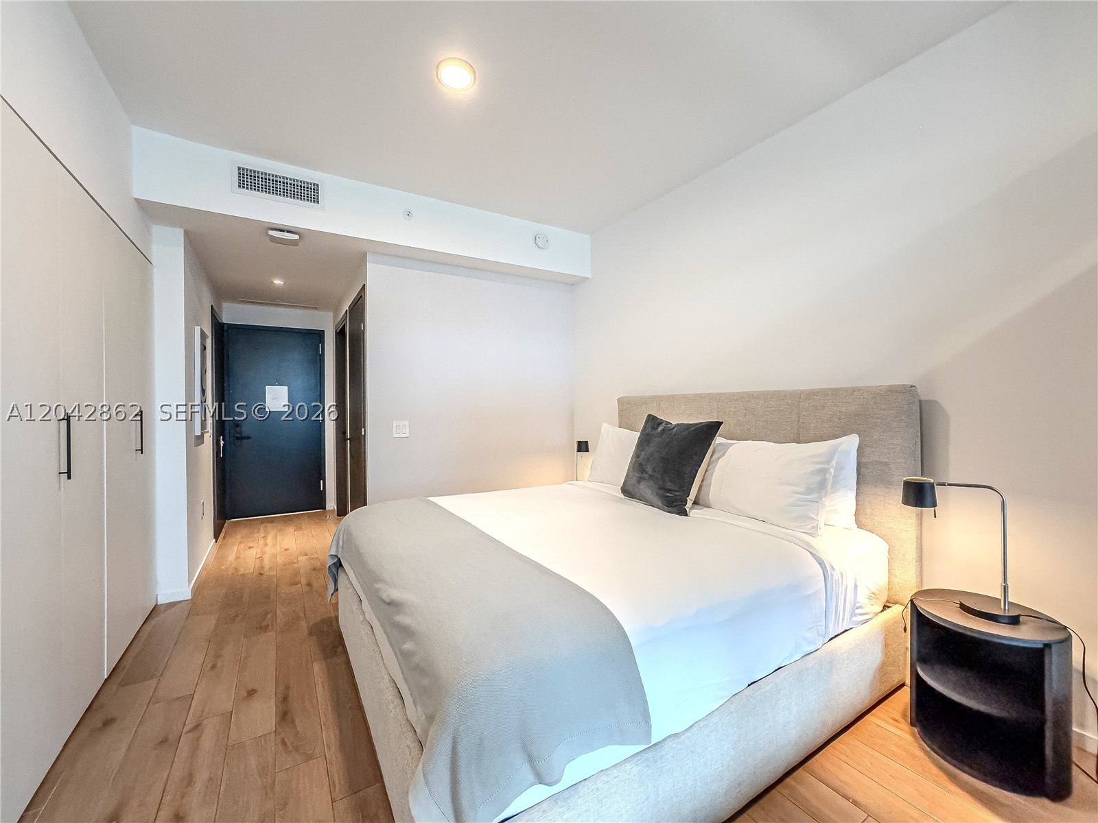 398 NE 5th St #4316, Miami FL 33132