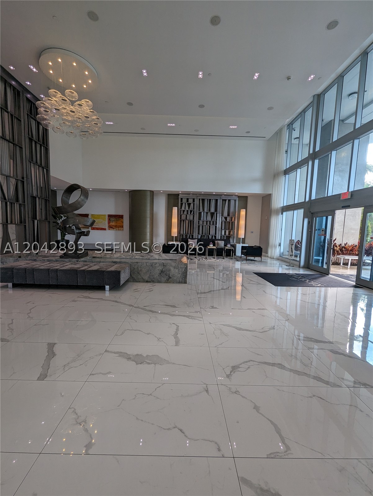 17111 E Biscayne Blvd #1011, North Miami Beach FL 33160