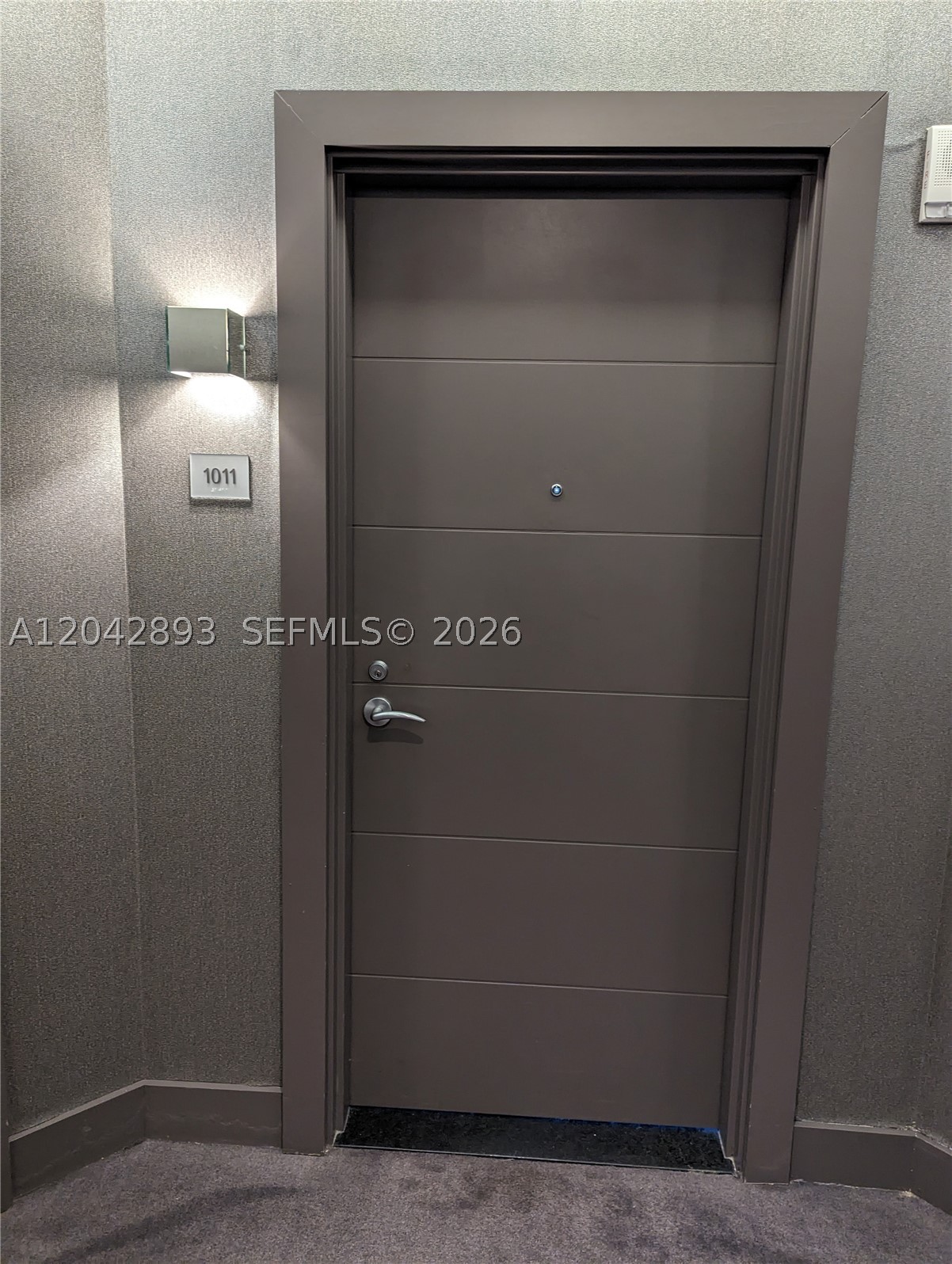 17111 E Biscayne Blvd #1011, North Miami Beach FL 33160