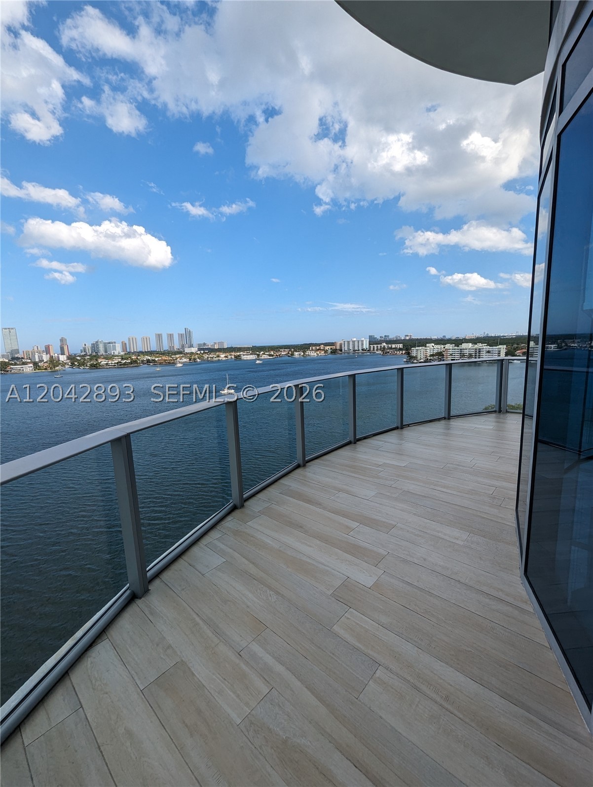 17111 E Biscayne Blvd #1011, North Miami Beach FL 33160
