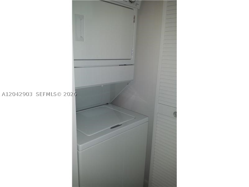 244 Biscayne Blvd #240, Miami FL 33132