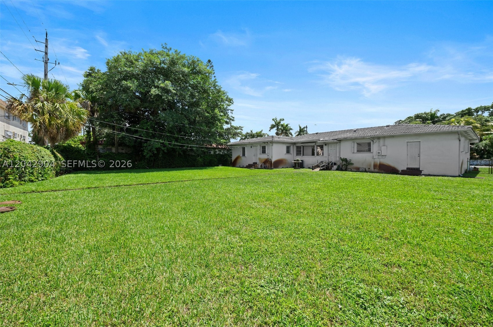 20 SW 4th St, Dania Beach FL 33004