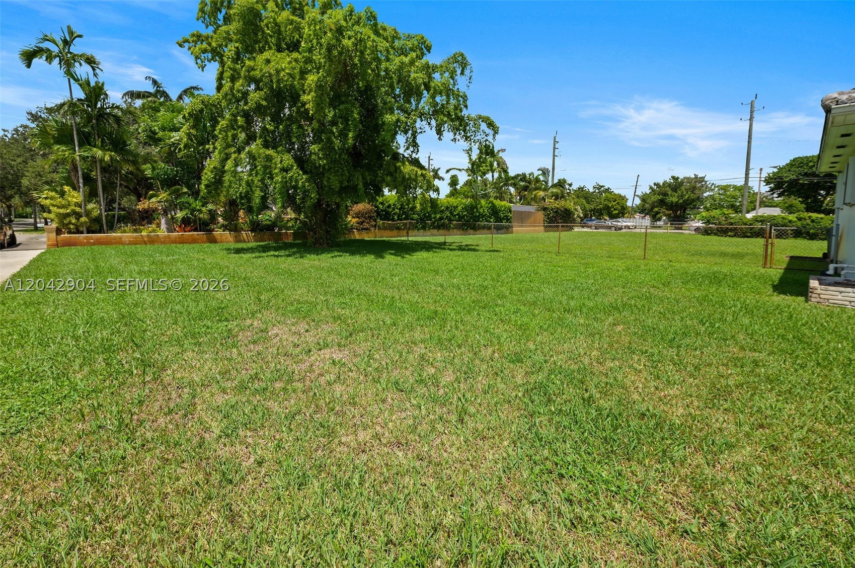 20 SW 4th St, Dania Beach FL 33004