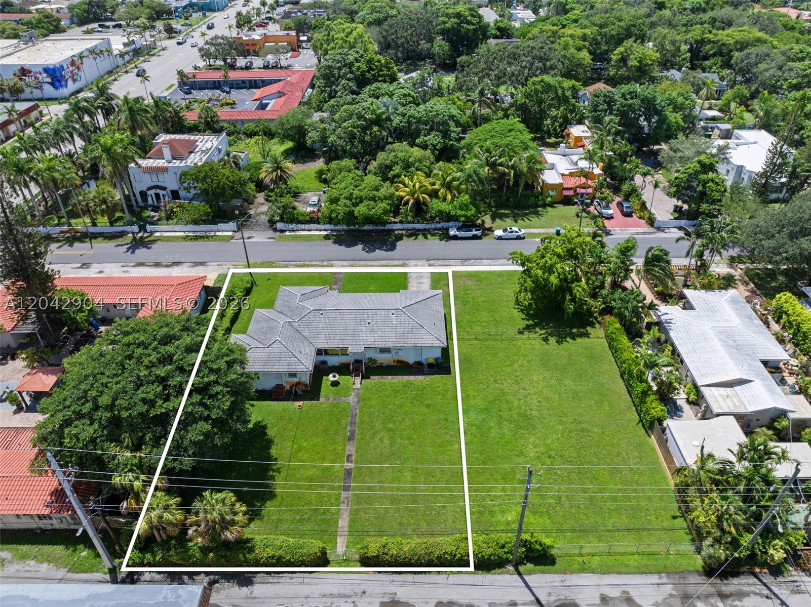 20 SW 4th St, Dania Beach FL 33004