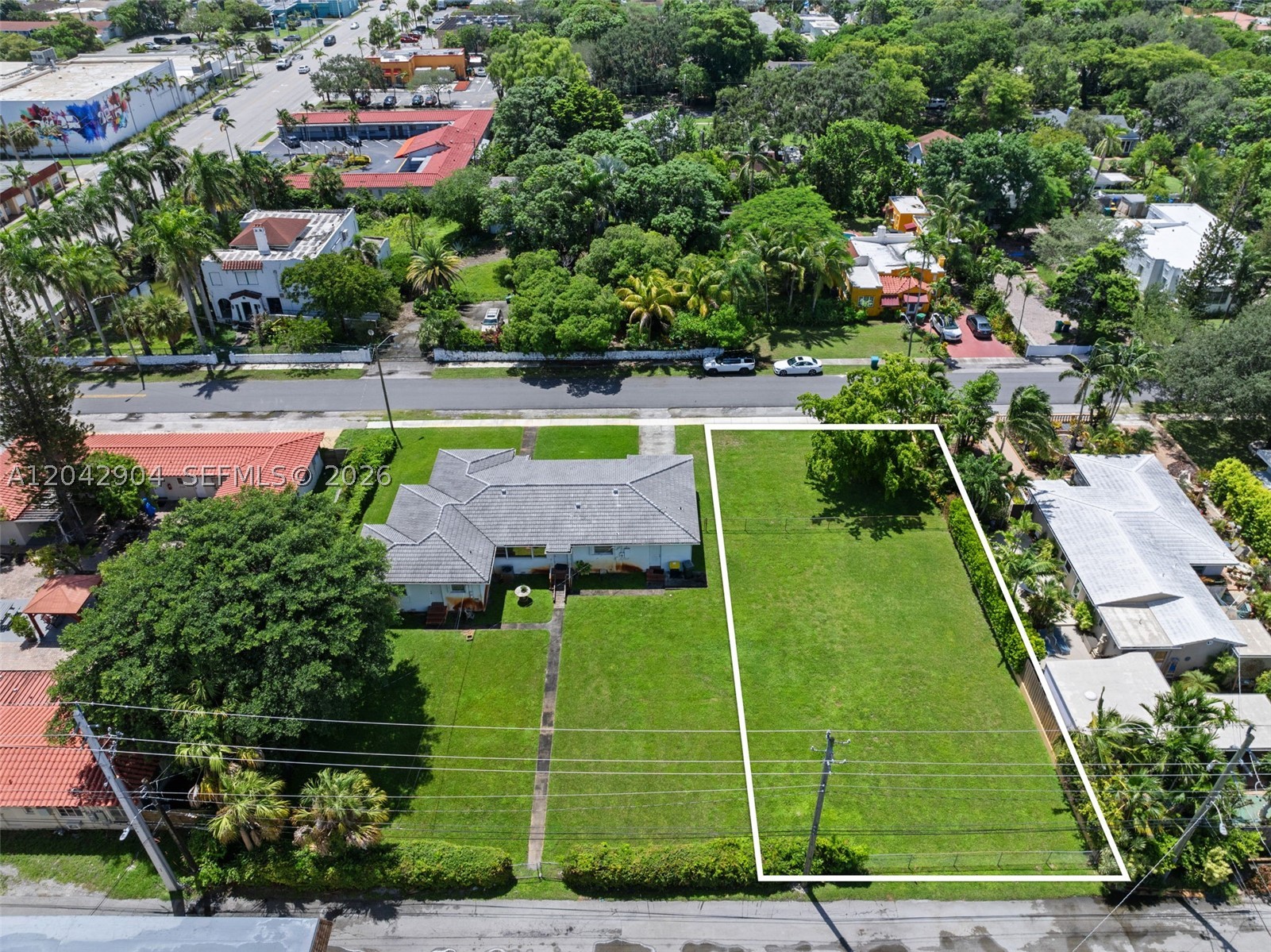 20 SW 4th St, Dania Beach FL 33004