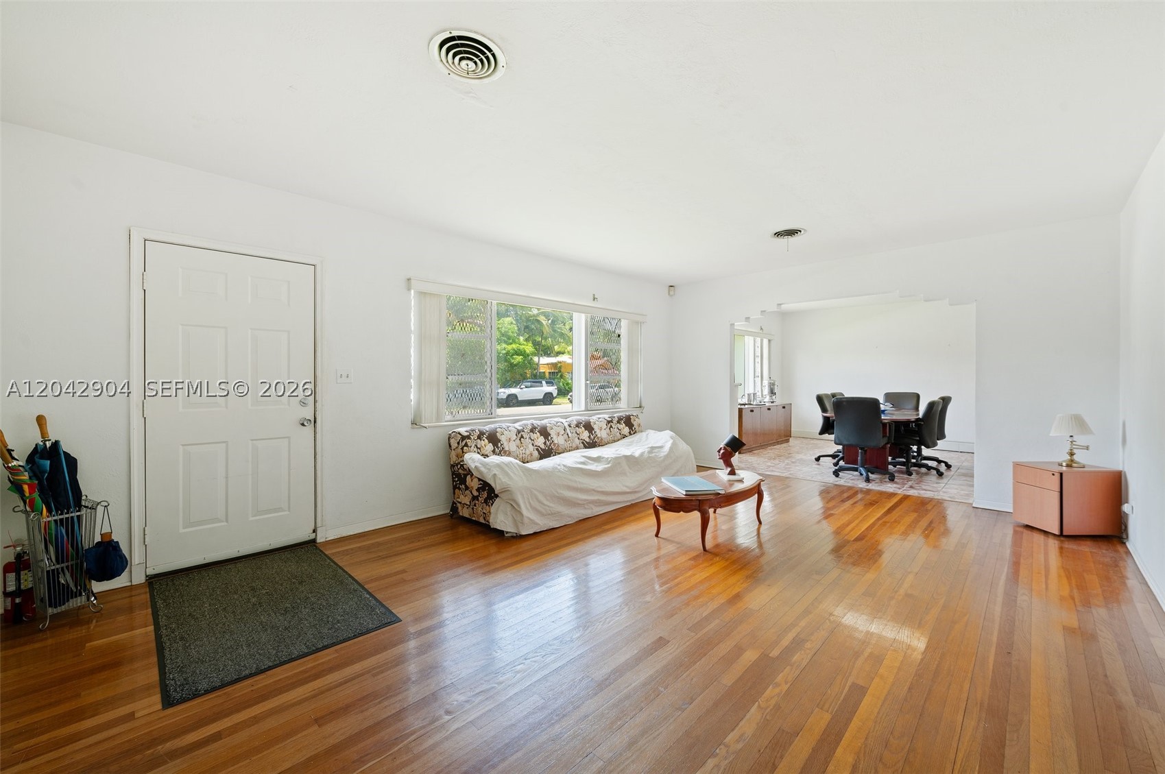 20 SW 4th St, Dania Beach FL 33004
