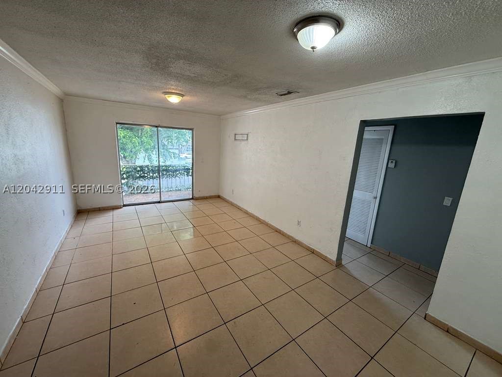 1945 NW 29th St #A6, Miami FL 33142