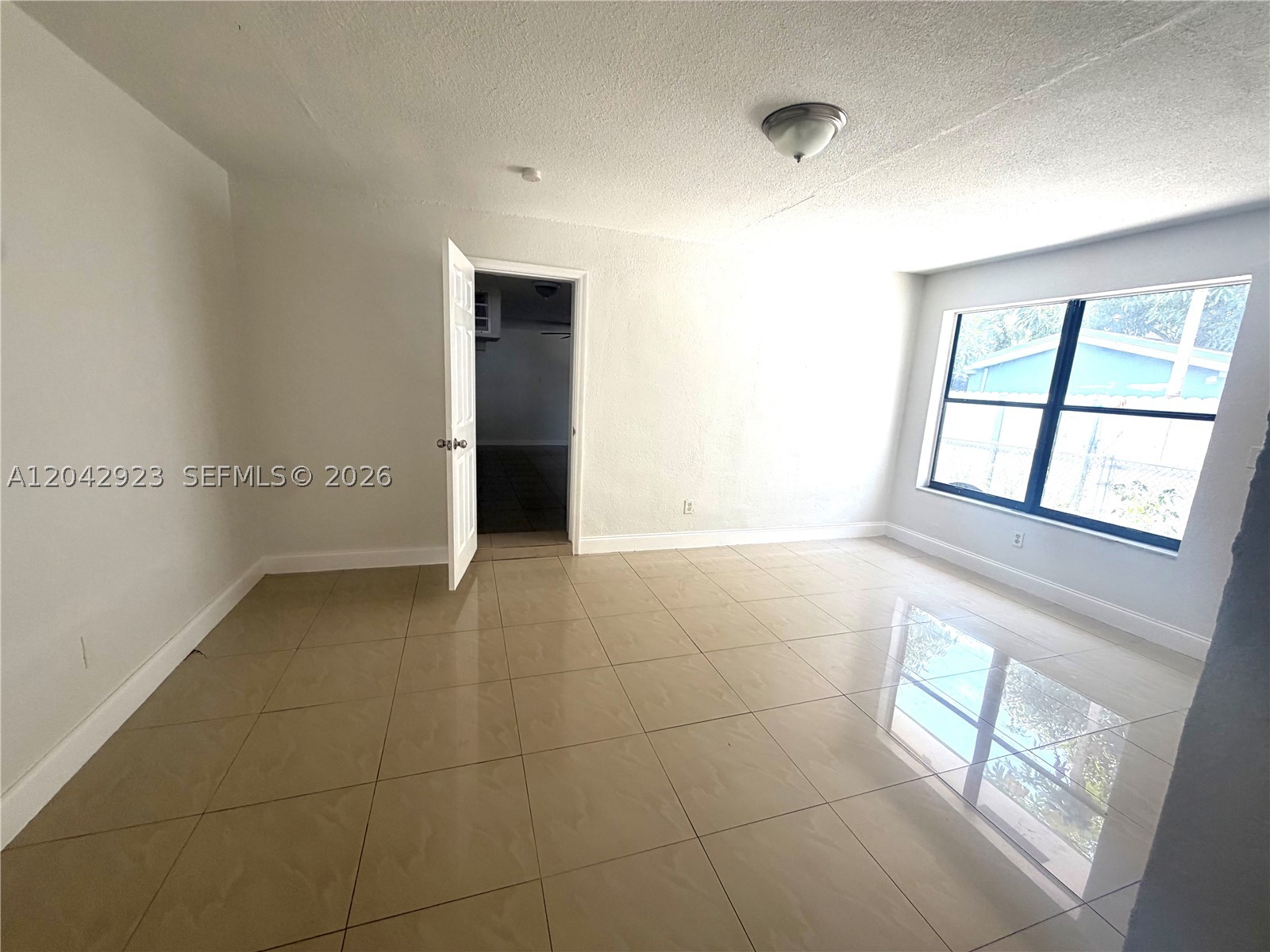Miami FL 33125 - A12042923