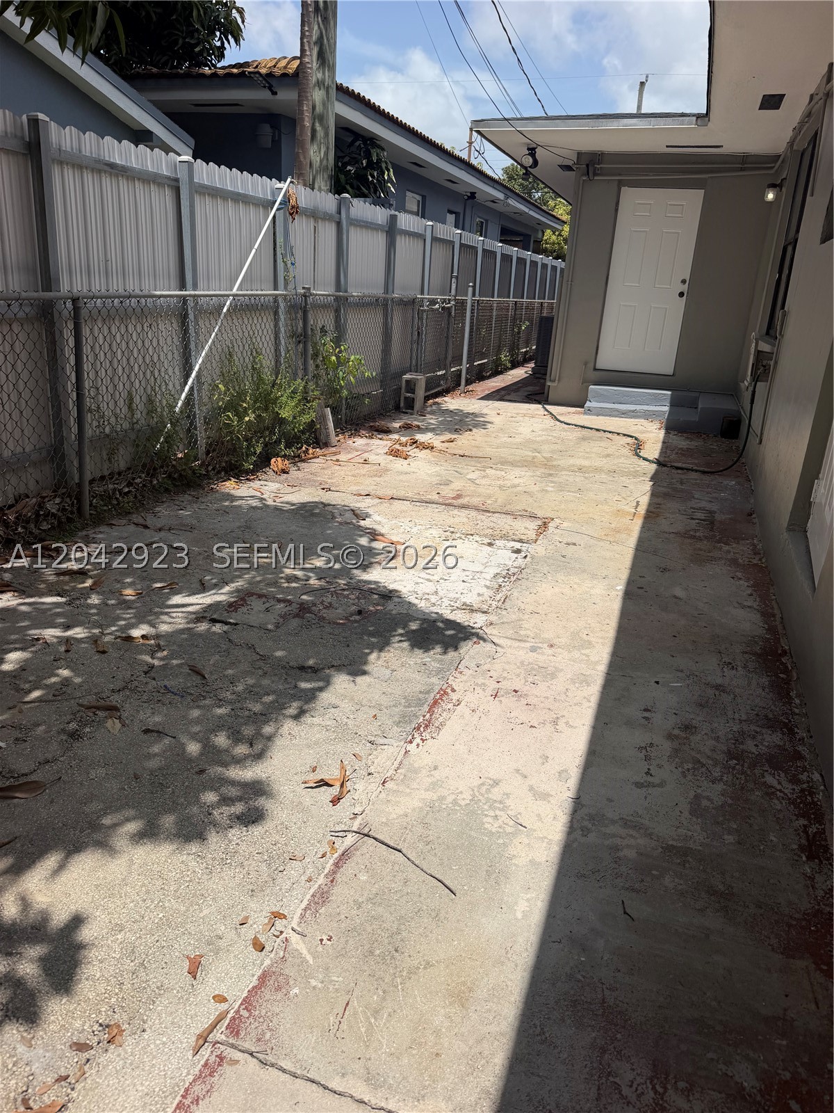 Miami FL 33125 - A12042923