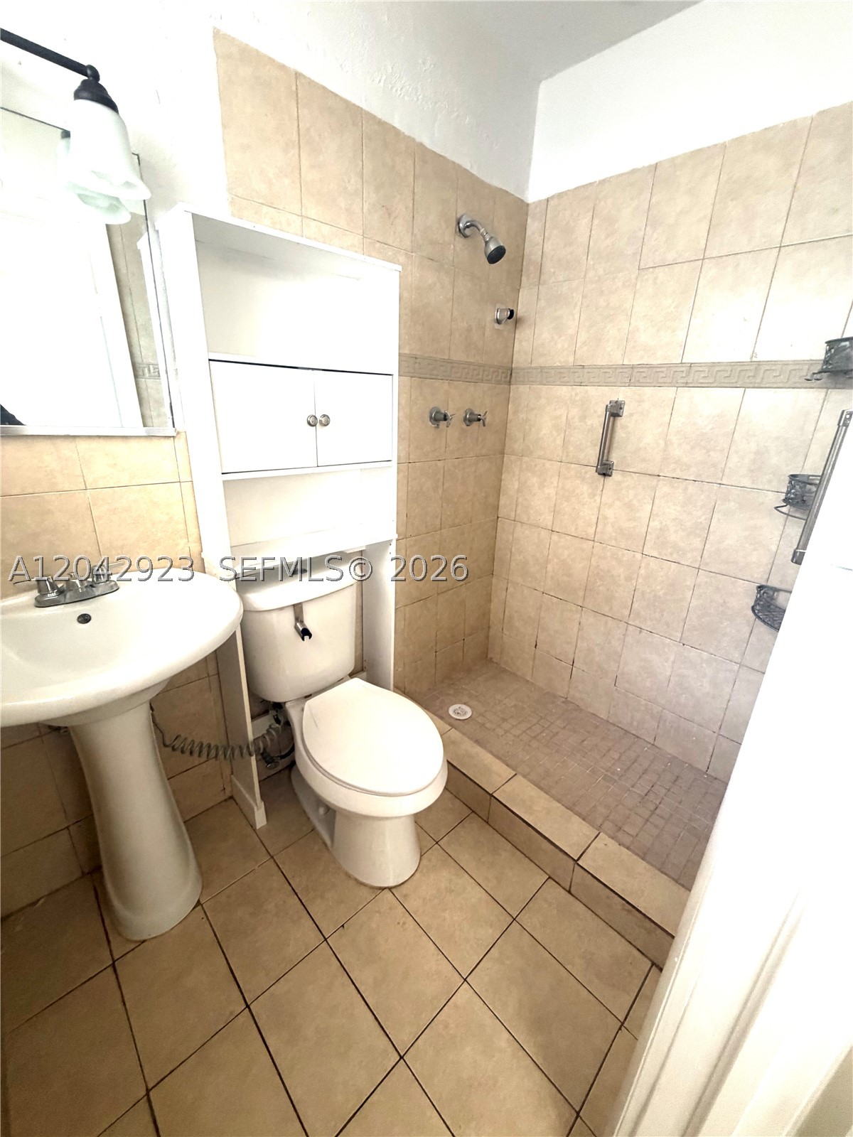Miami FL 33125 - A12042923