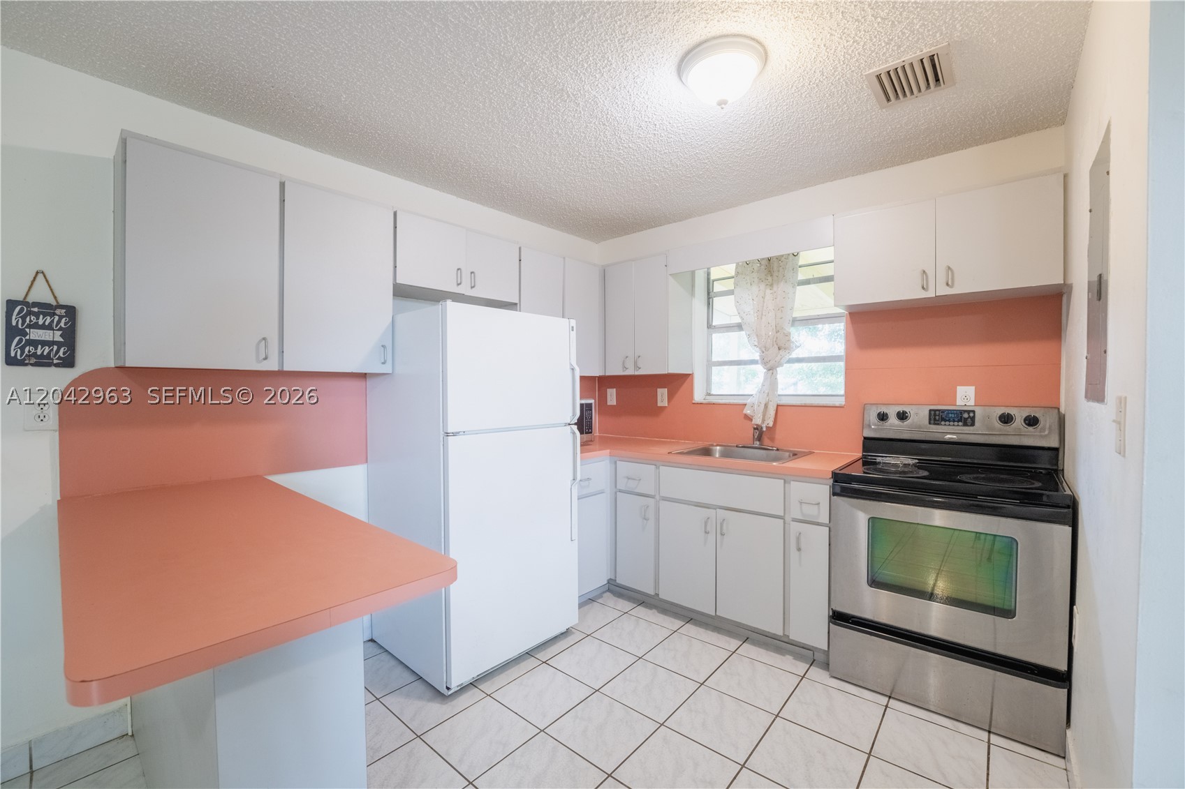 9265 SW 38th St, Miami FL 33165