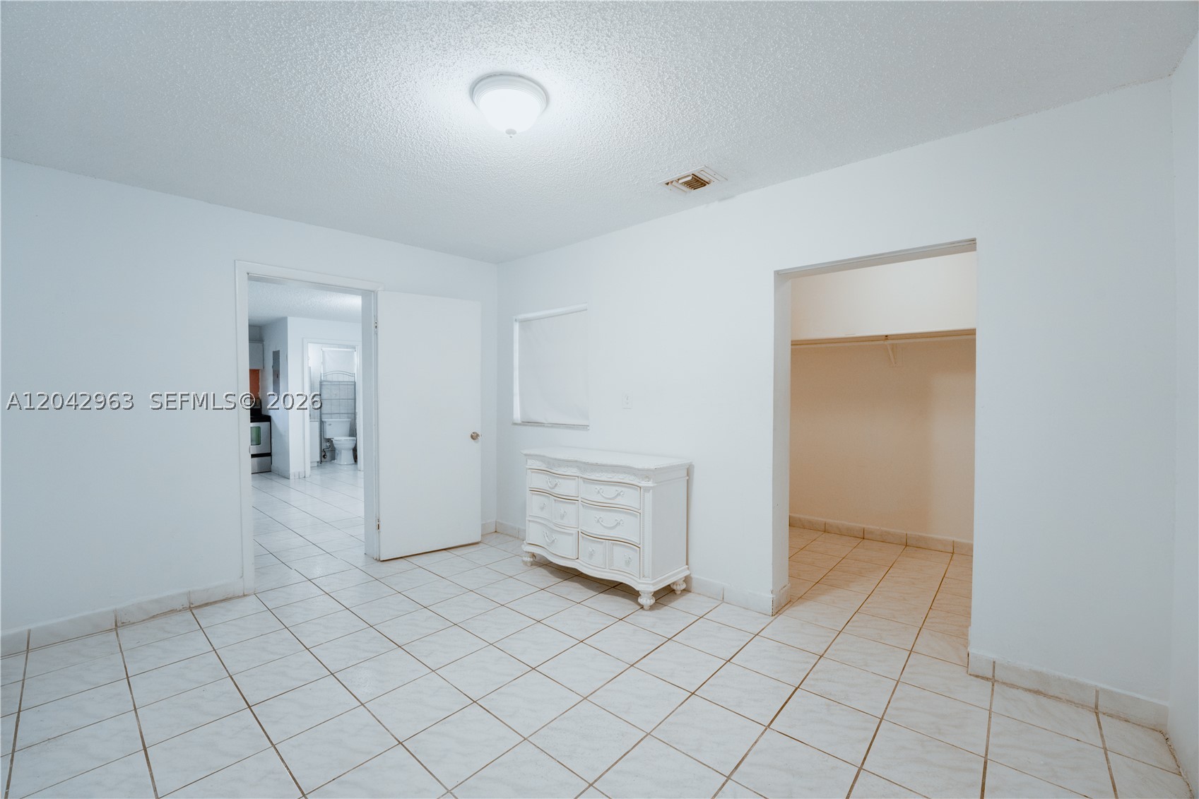 9265 SW 38th St, Miami FL 33165