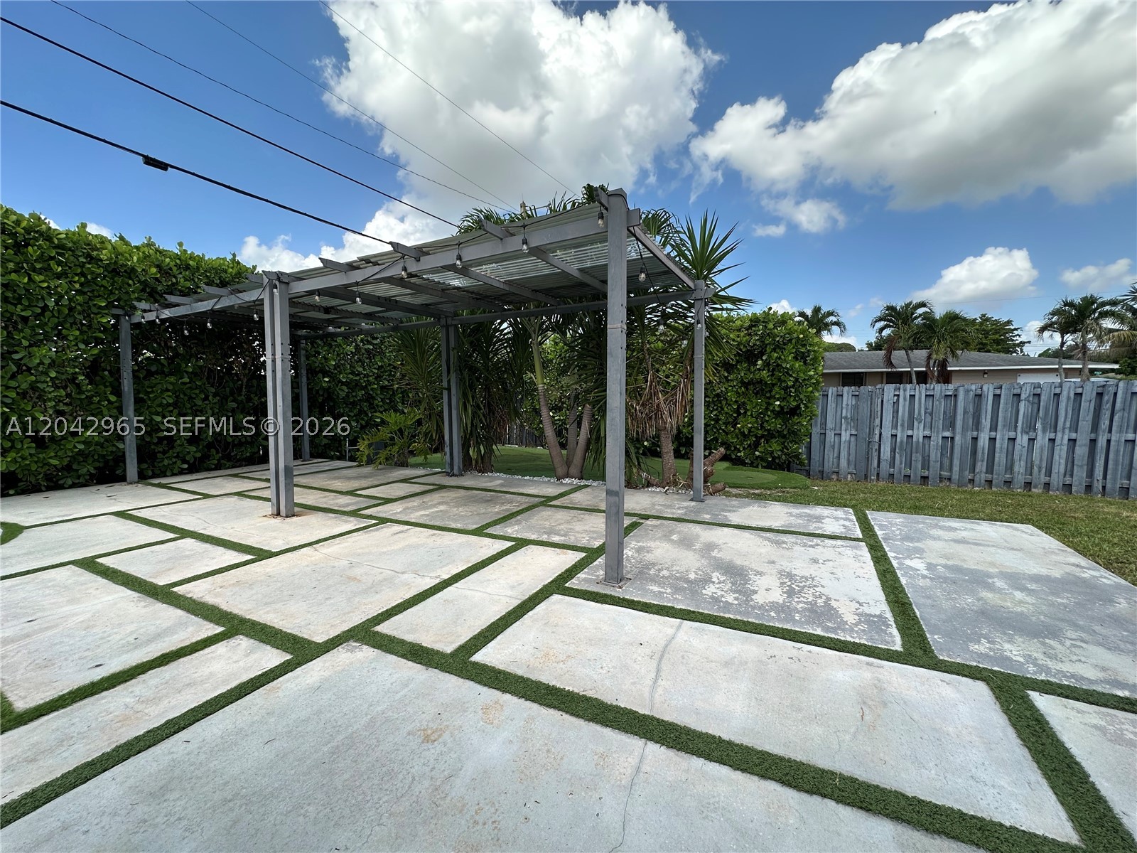 10010 SW 162nd St, Miami FL 33157