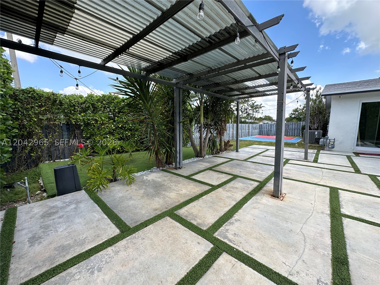 10010 SW 162nd St, Miami FL 33157