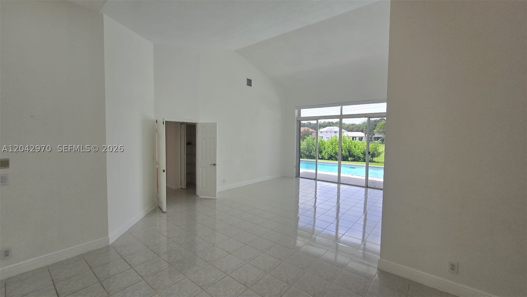 10320 Guatemala St #-, Cooper City FL 33026